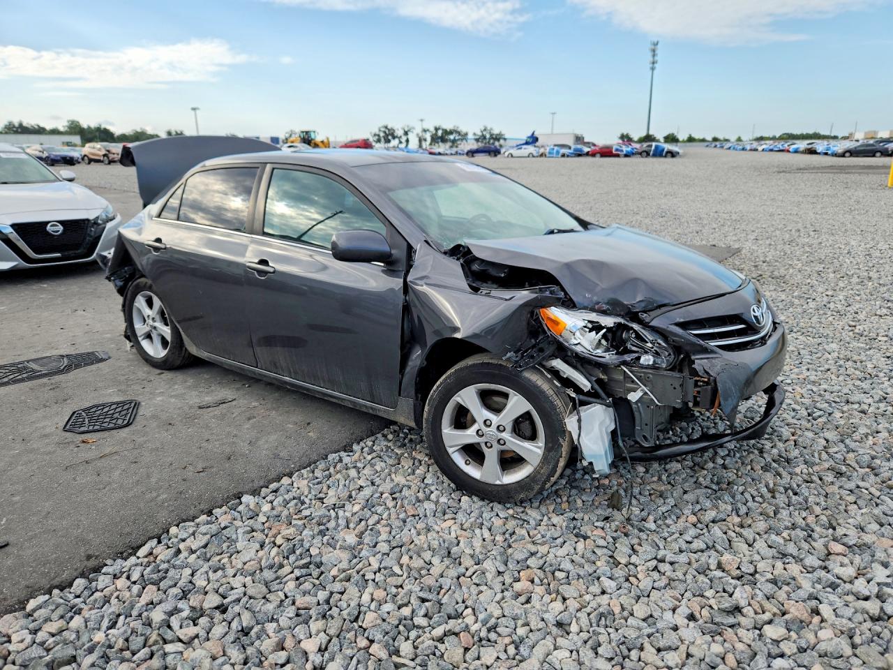 2013 Toyota Corolla Le Gray vin: 2T1BU4EE6DC070140