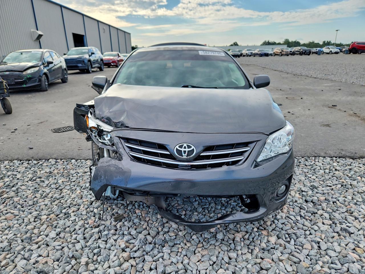 2013 Toyota Corolla Le Gray vin: 2T1BU4EE6DC070140