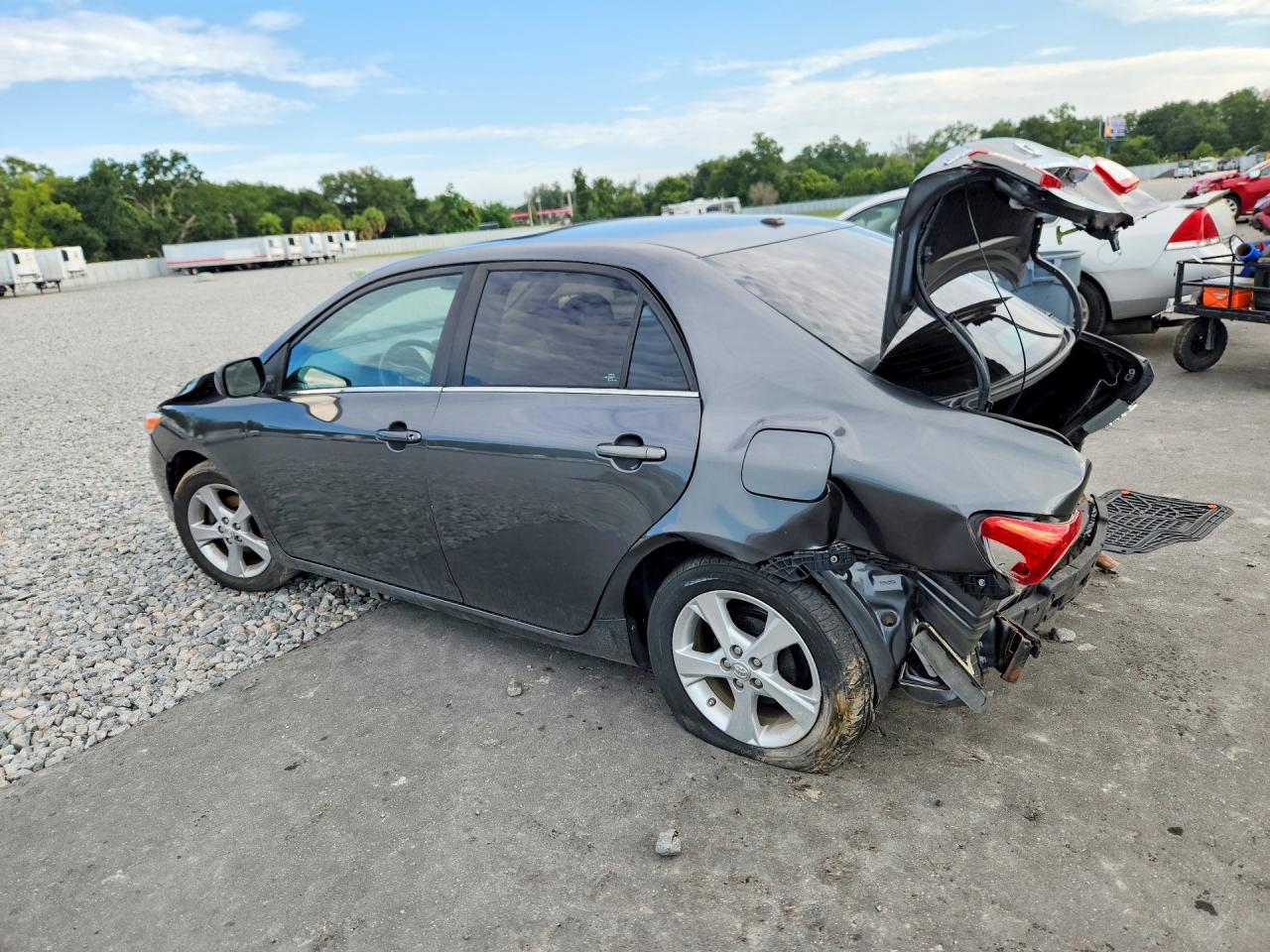 2013 Toyota Corolla Le Gray vin: 2T1BU4EE6DC070140