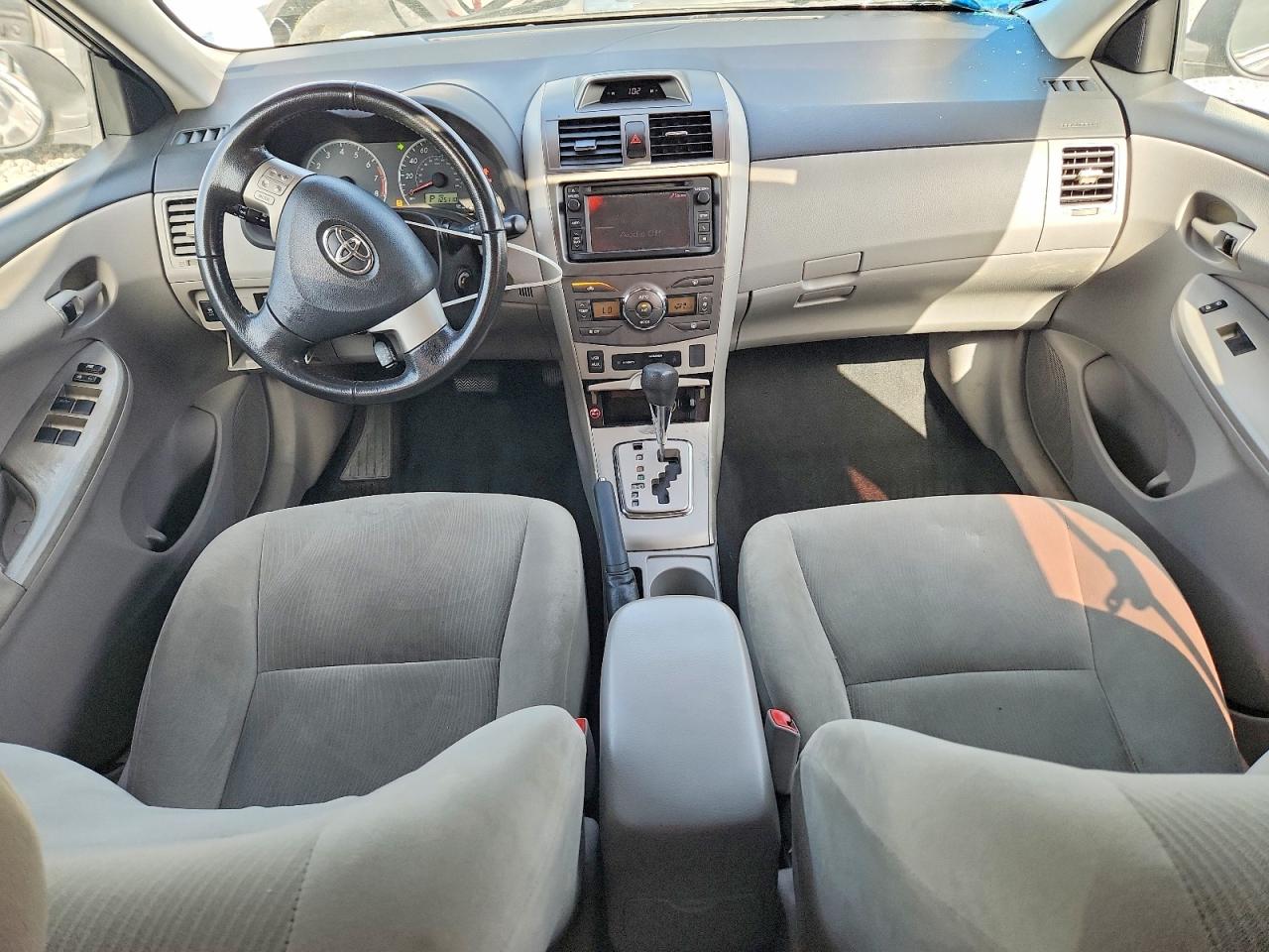 2013 Toyota Corolla Le Gray vin: 2T1BU4EE6DC070140