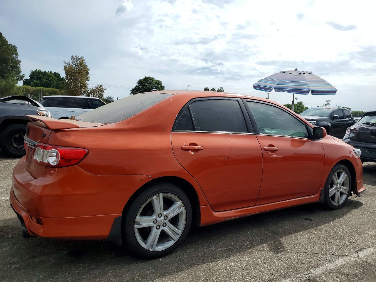 2013 Toyota Corolla S Special Edition Orange vin: 2T1BU4EE6DC077847
