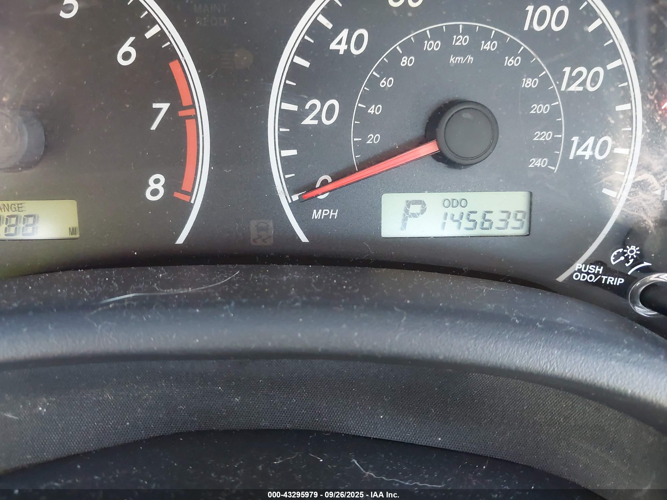 2013 Toyota Corolla Le Red vin: 2T1BU4EE6DC085138