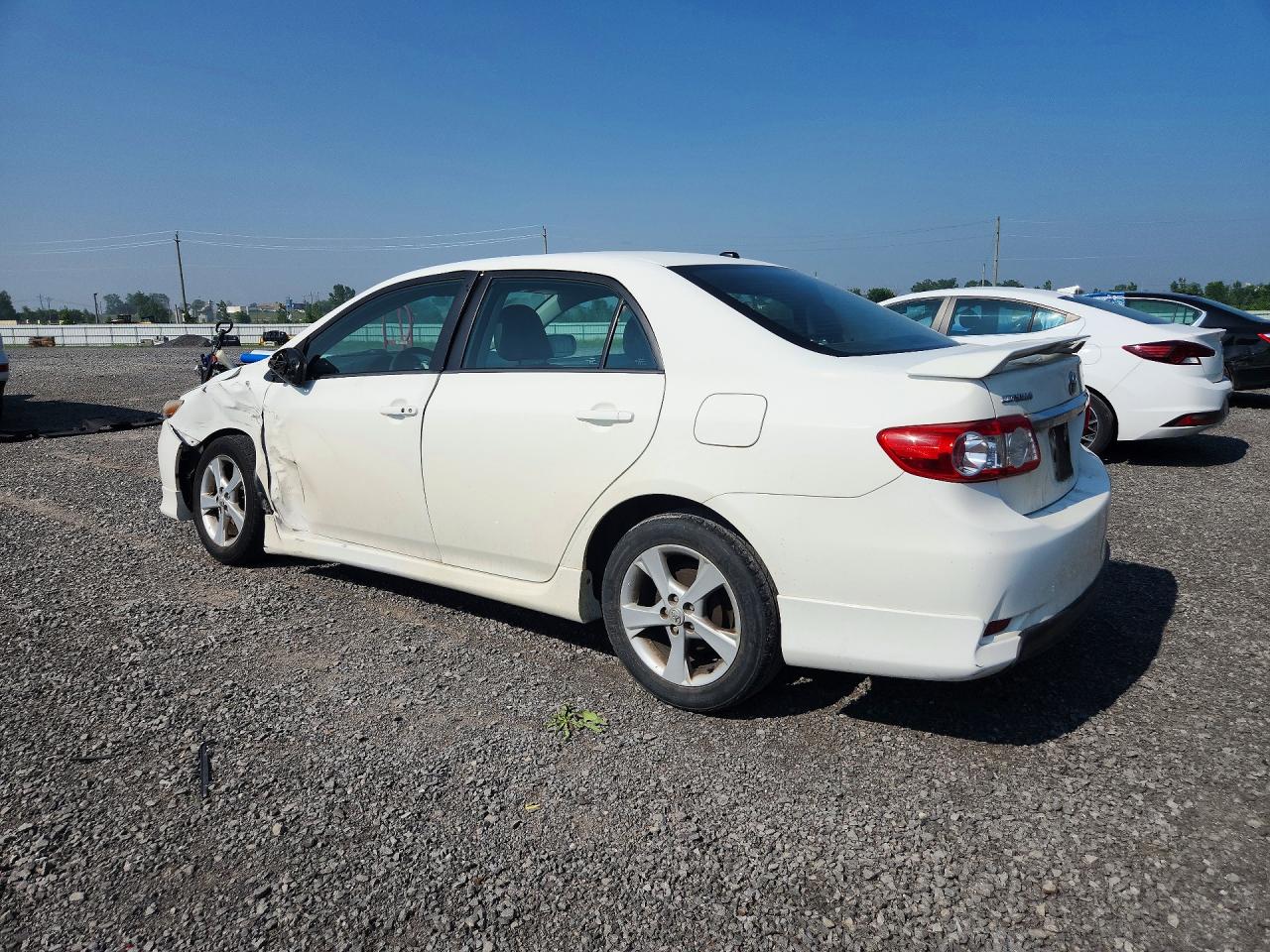 2013 Toyota Corolla L White vin: 2T1BU4EE6DC092185