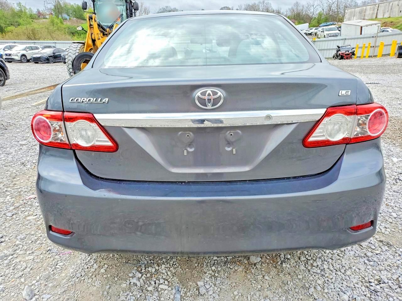 2013 Toyota Corolla Le Gray vin: 2T1BU4EE6DC097774