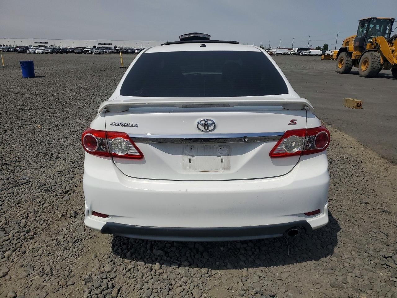 2013 Toyota Corolla S White vin: 2T1BU4EE6DC118560