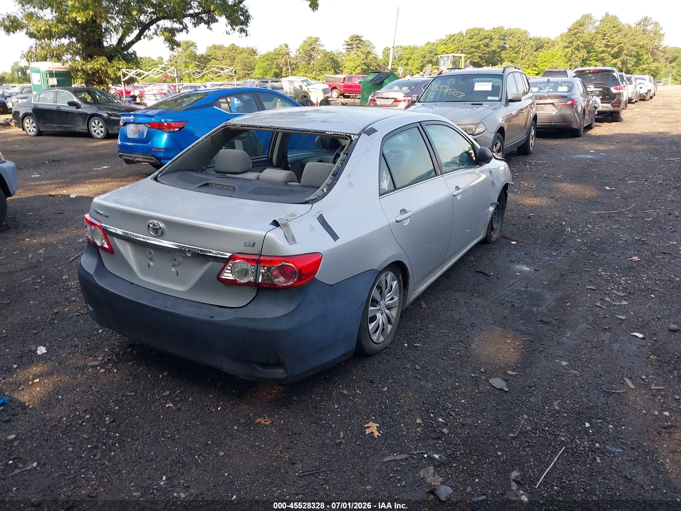 2013 Toyota Corolla Le Silver vin: 2T1BU4EE6DC919781