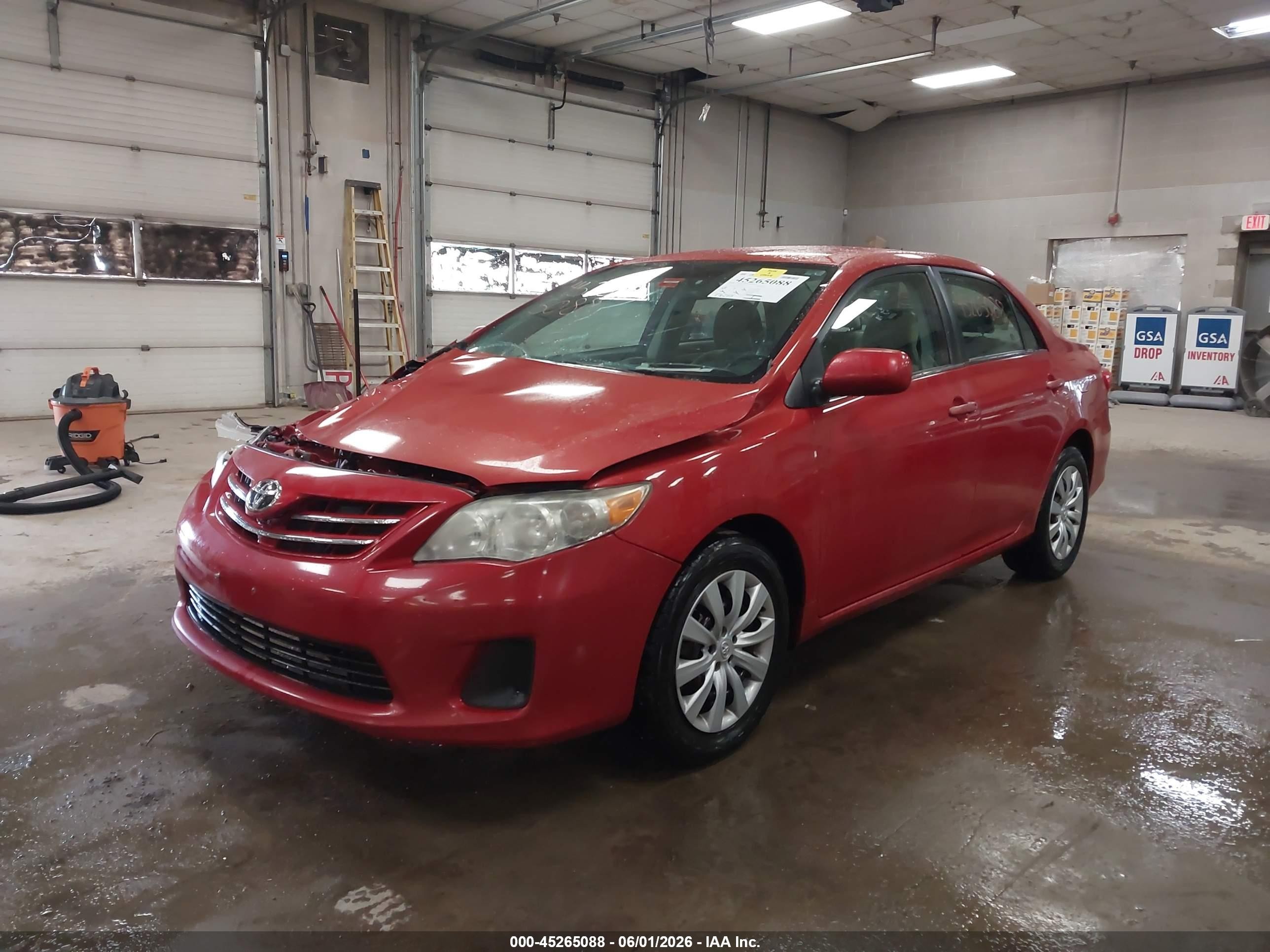 2013 Toyota Corolla Le Красный vin: 2T1BU4EE6DC925659
