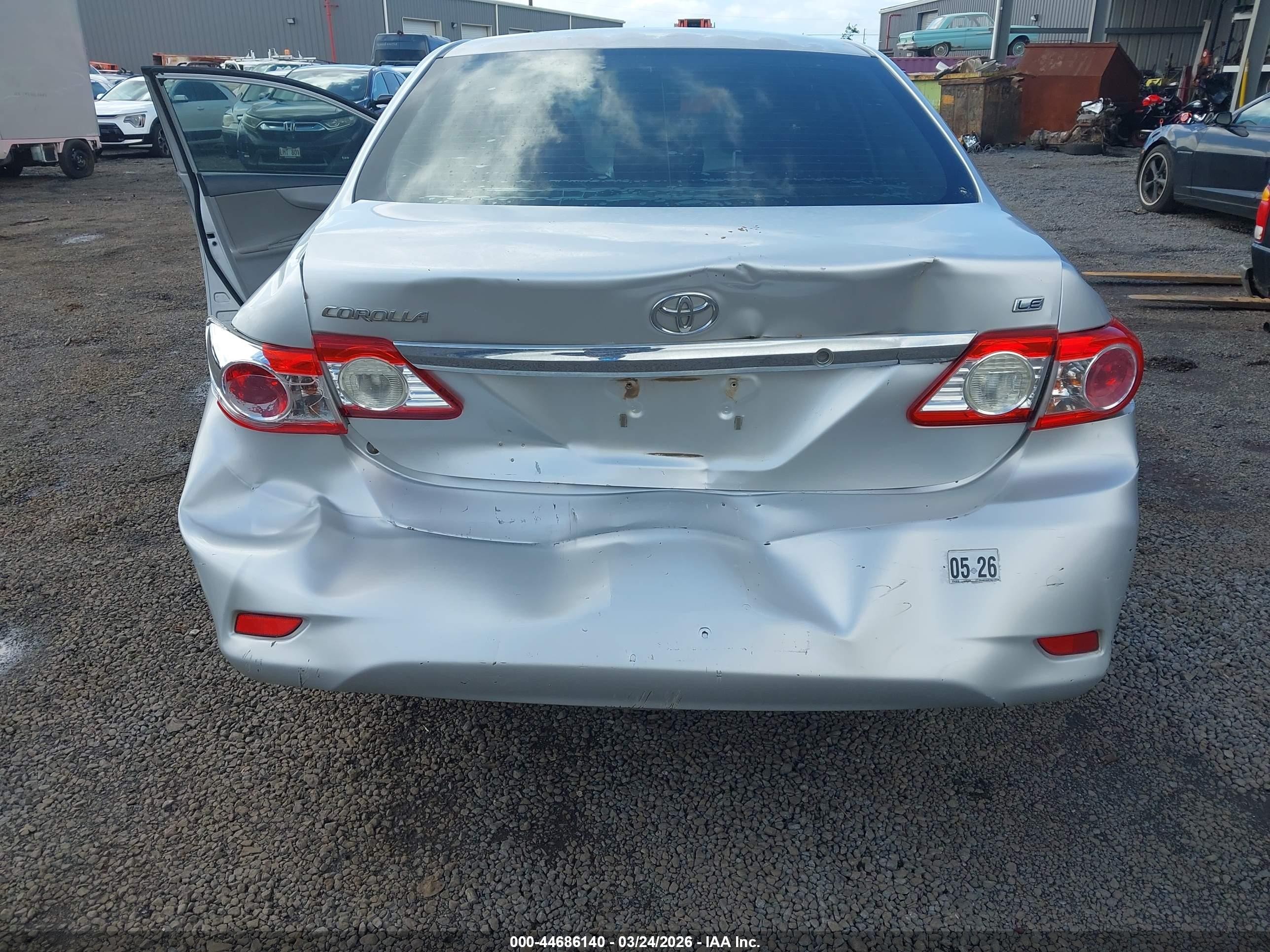 2013 Toyota Corolla Le/le Special Edition Silver vin: 2T1BU4EE6DC962193