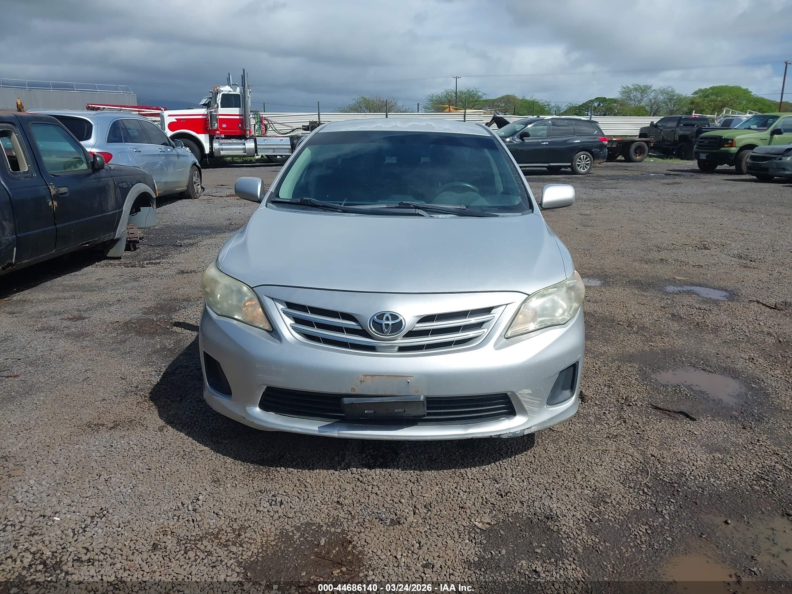 2013 Toyota Corolla Le/le Special Edition Silver vin: 2T1BU4EE6DC962193