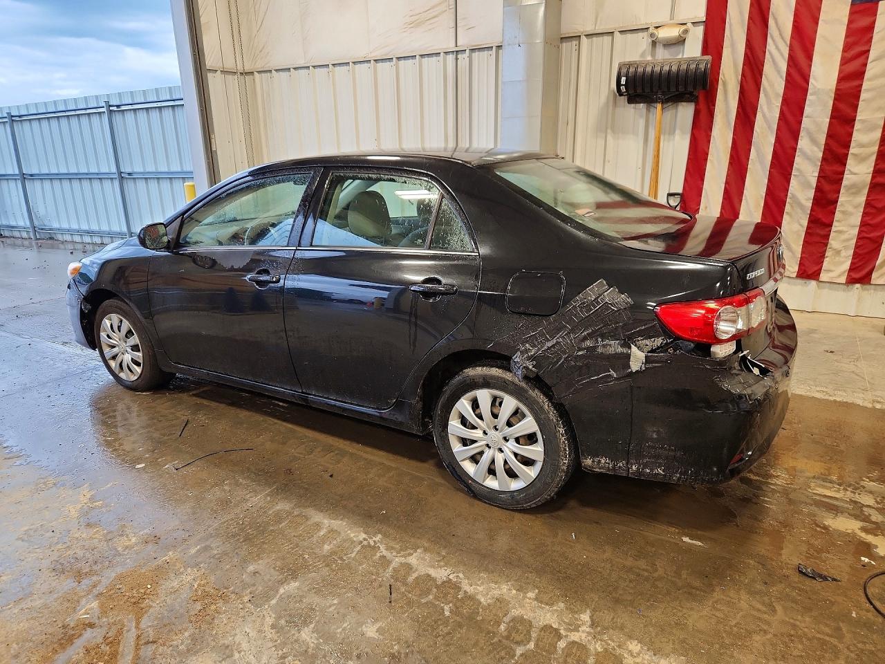 2013 Toyota Corolla Le Black vin: 2T1BU4EE6DC964851