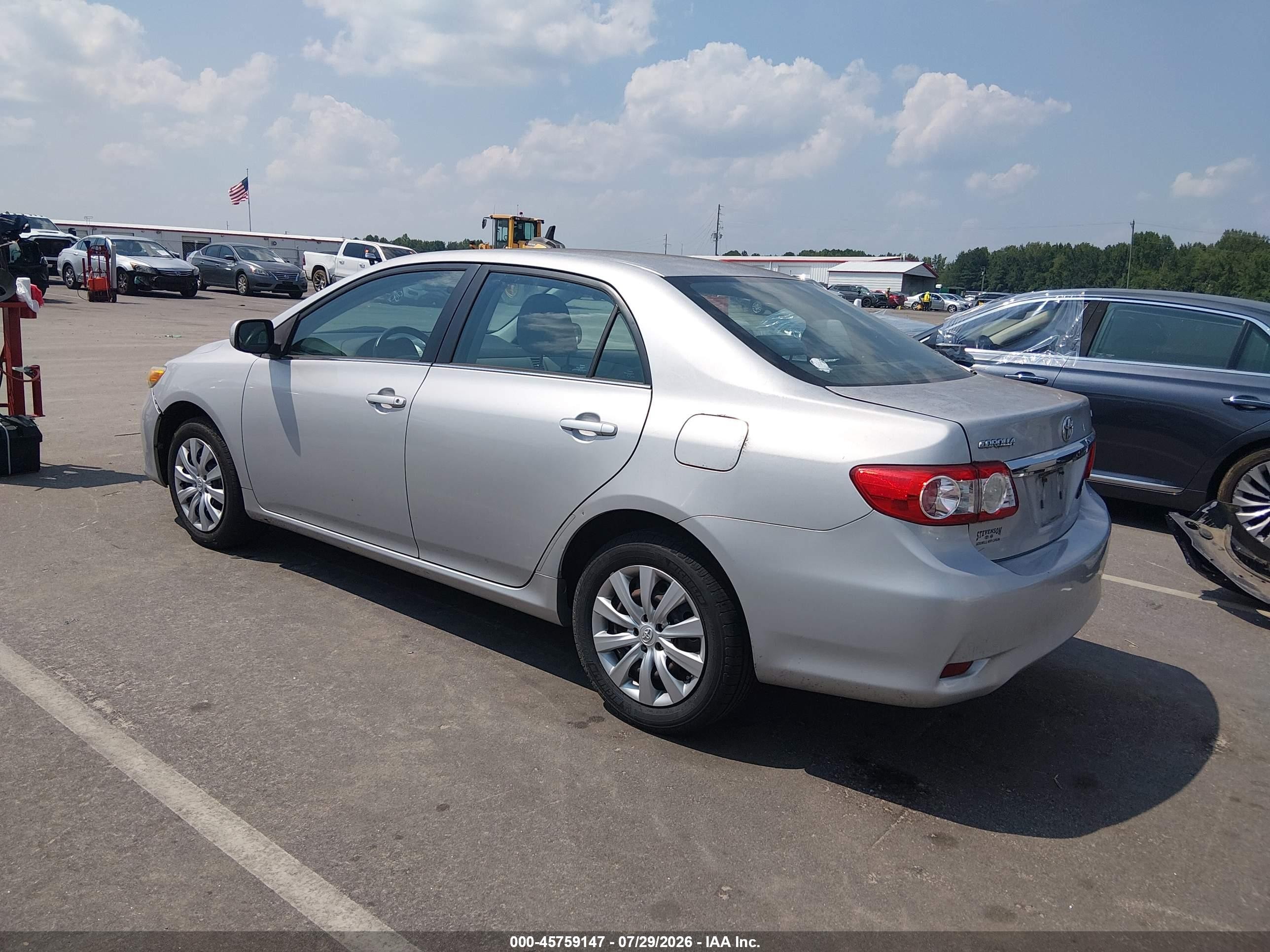 2013 Toyota Corolla Le Silver vin: 2T1BU4EE6DC968320