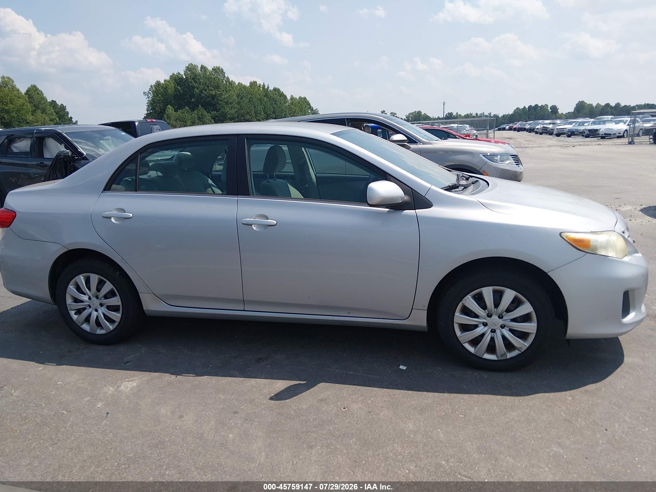 2013 Toyota Corolla Le Silver vin: 2T1BU4EE6DC968320