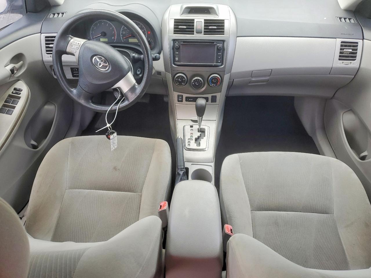 2013 Toyota Corolla Le White vin: 2T1BU4EE6DC977261