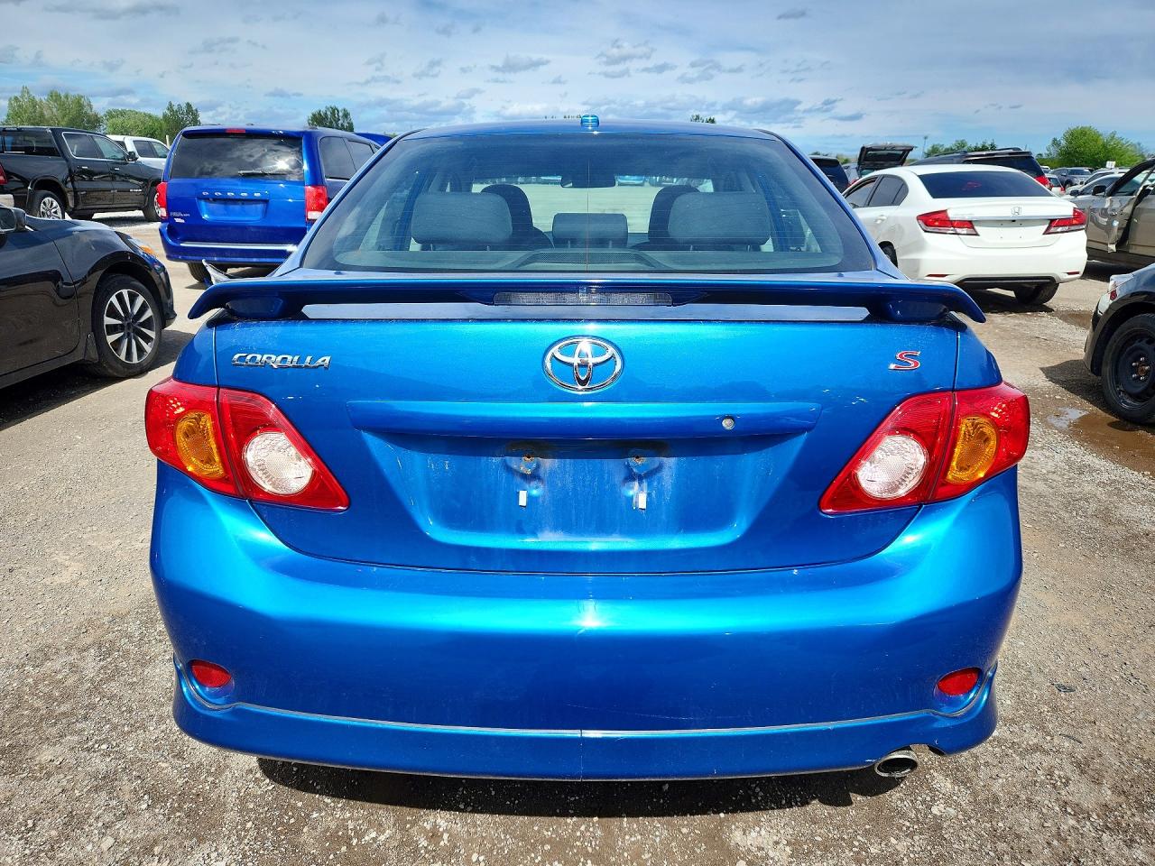 2010 Toyota Corolla Base Blue vin: 2T1BU4EE7AC194042