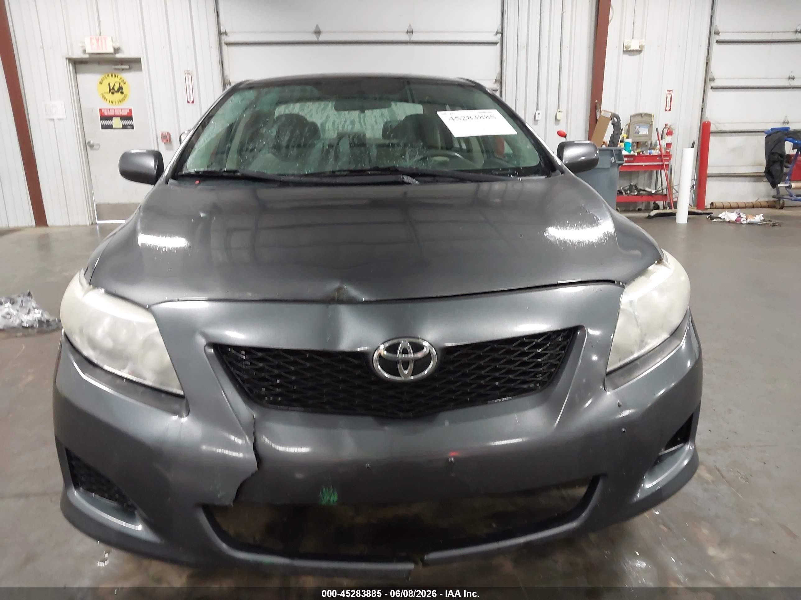 2010 Toyota Corolla Le Gray vin: 2T1BU4EE7AC223877