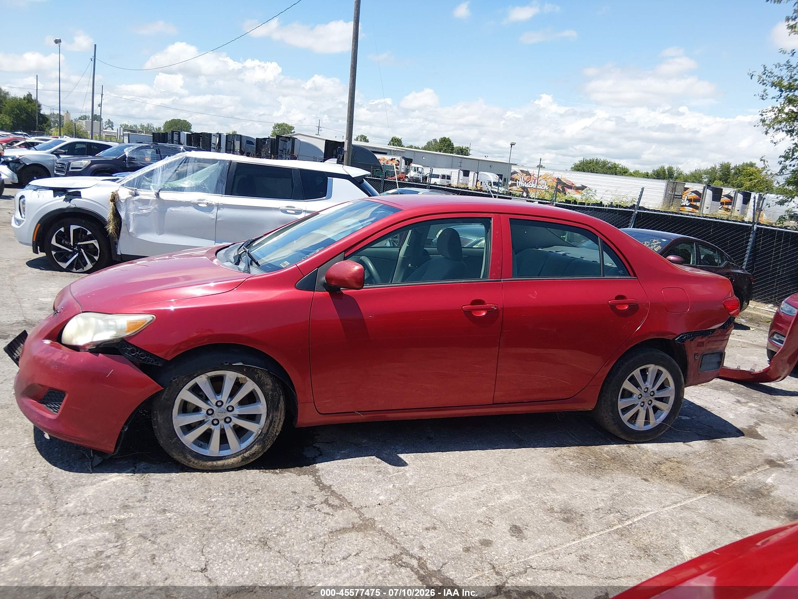 2010 Toyota Corolla Le Red vin: 2T1BU4EE7AC232689