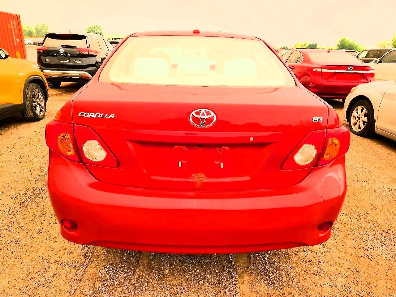 2010 Toyota Corolla Base Red vin: 2T1BU4EE7AC257737