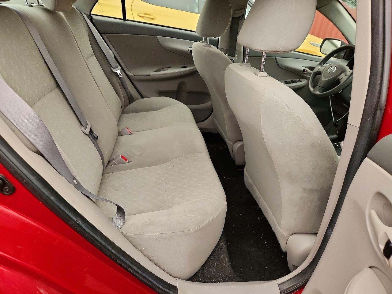 2010 Toyota Corolla Base Red vin: 2T1BU4EE7AC257737