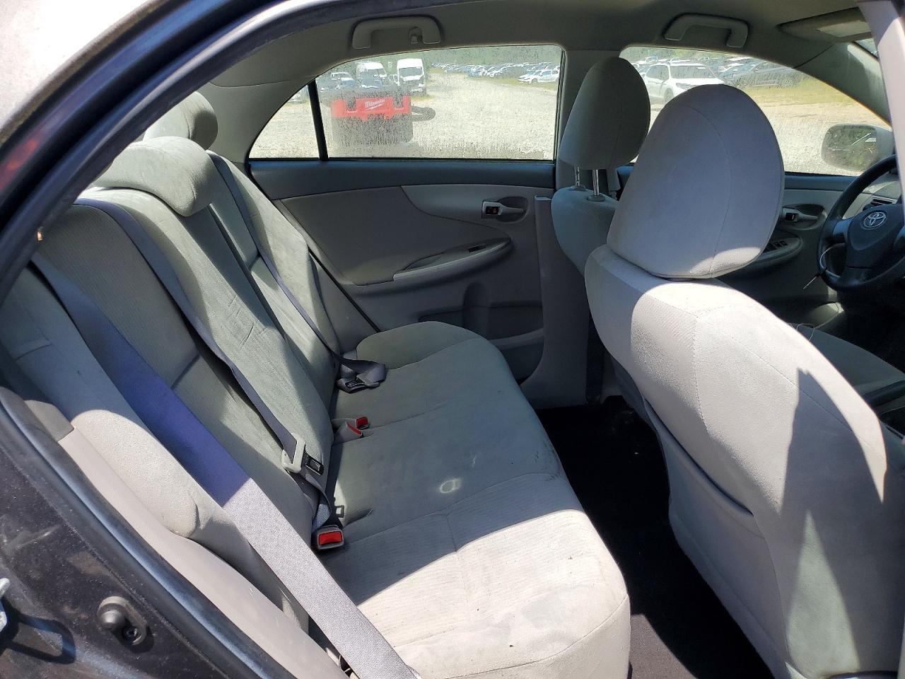 2010 Toyota Corolla Le Gray vin: 2T1BU4EE7AC277700