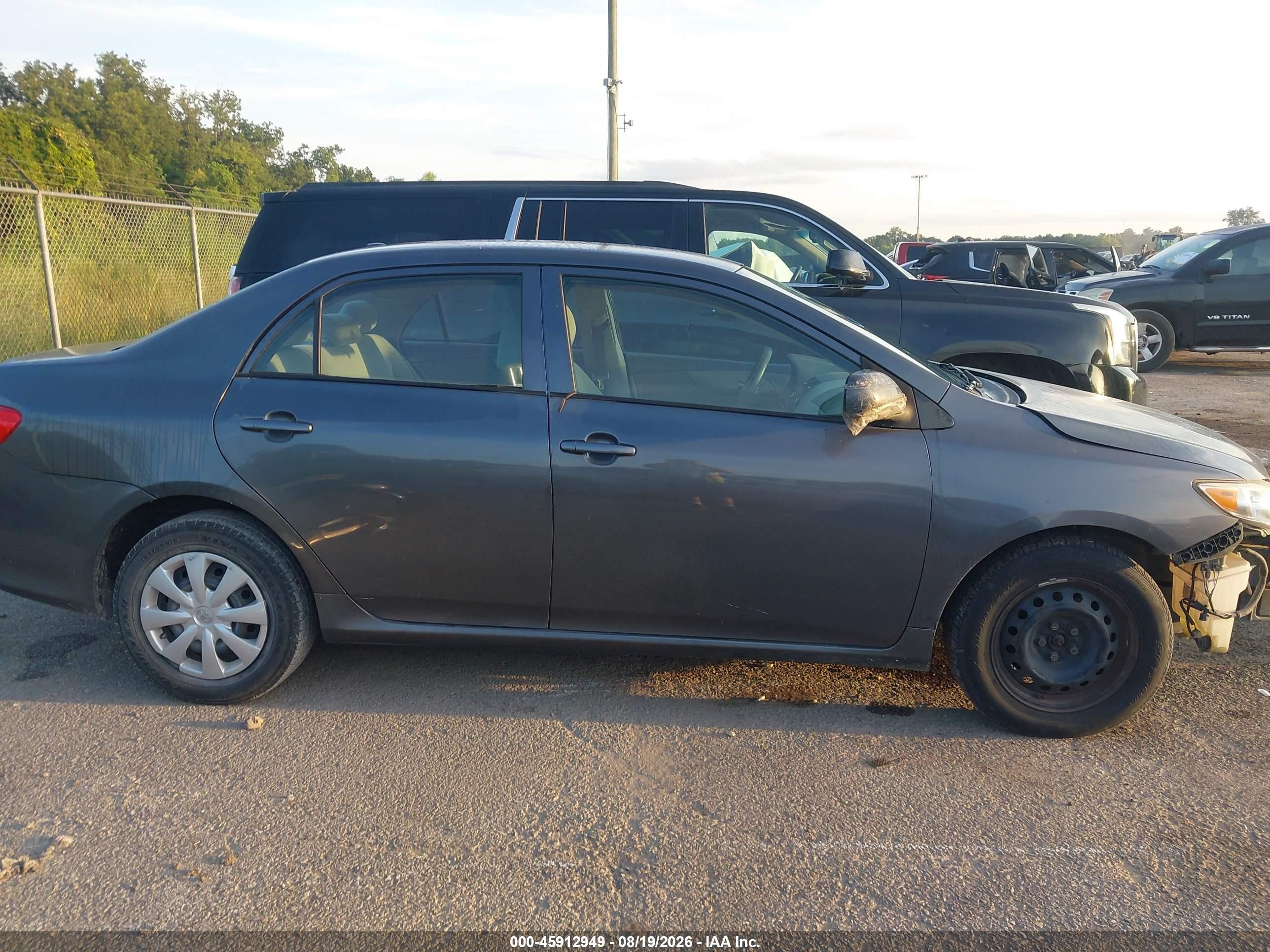 2010 Toyota Corolla Le Серый vin: 2T1BU4EE7AC294576