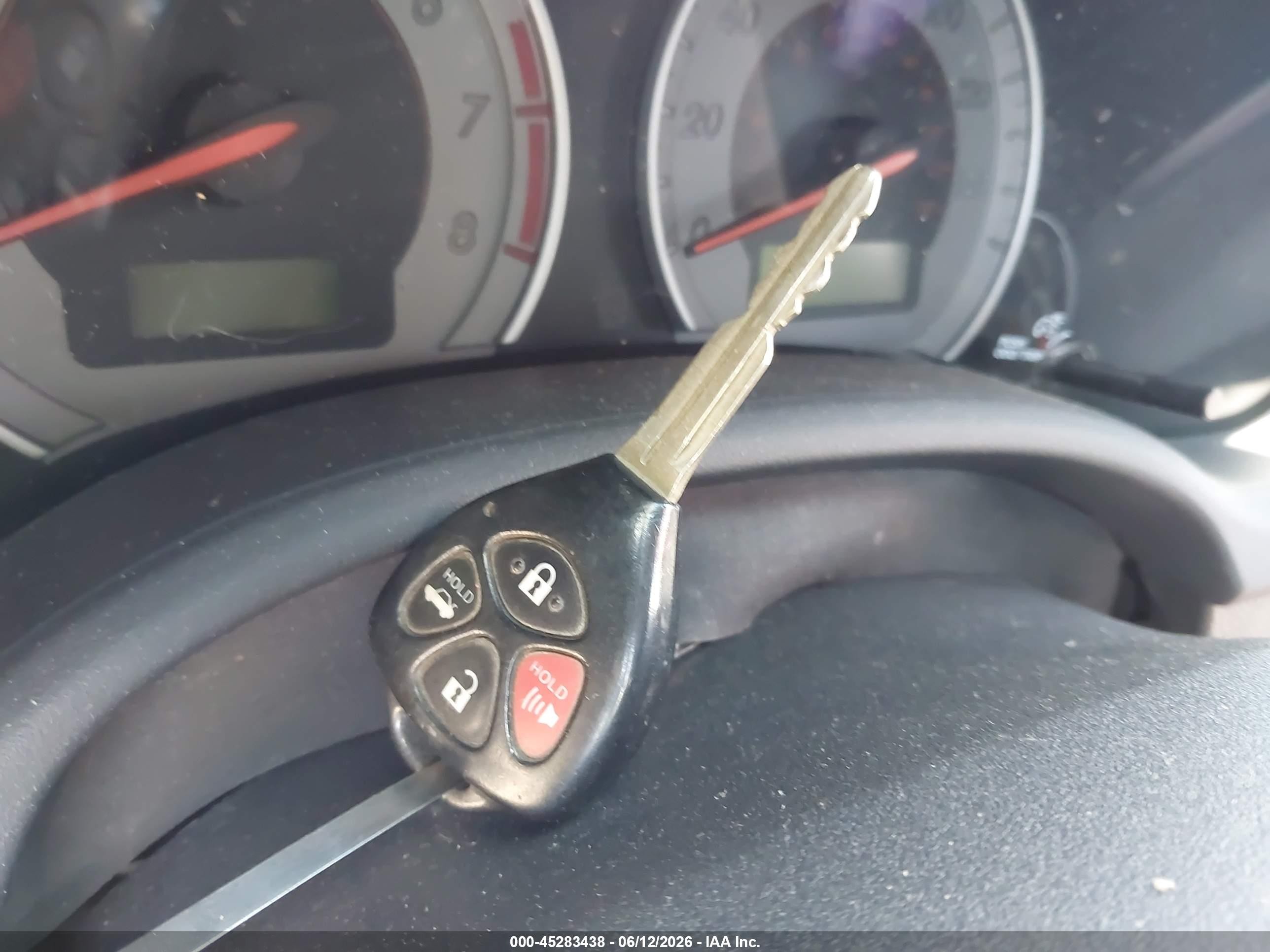 2010 Toyota Corolla S Silver vin: 2T1BU4EE7AC297445