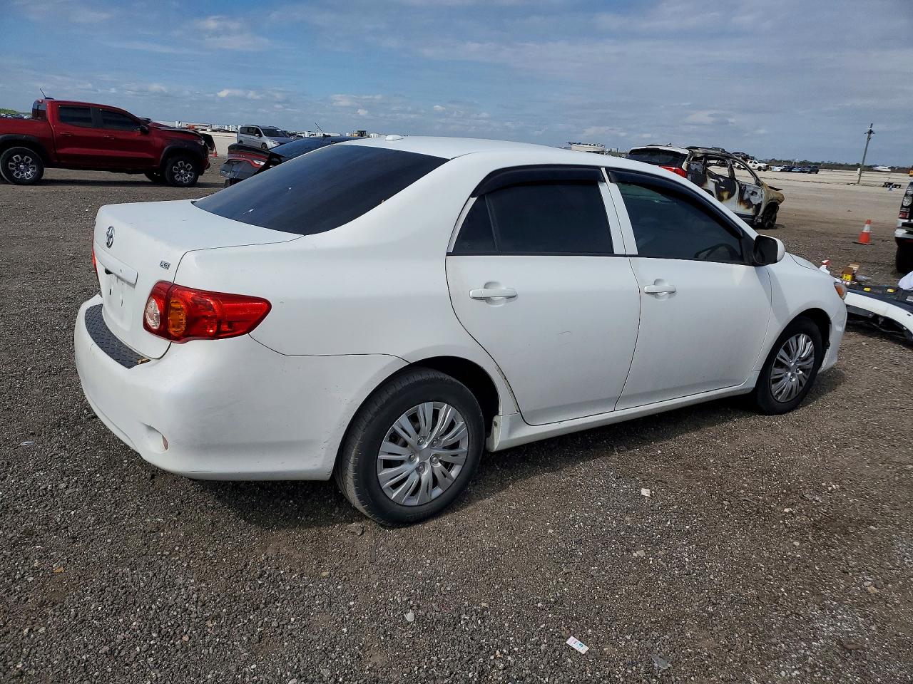 2010 Toyota Corolla Base White vin: 2T1BU4EE7AC298742