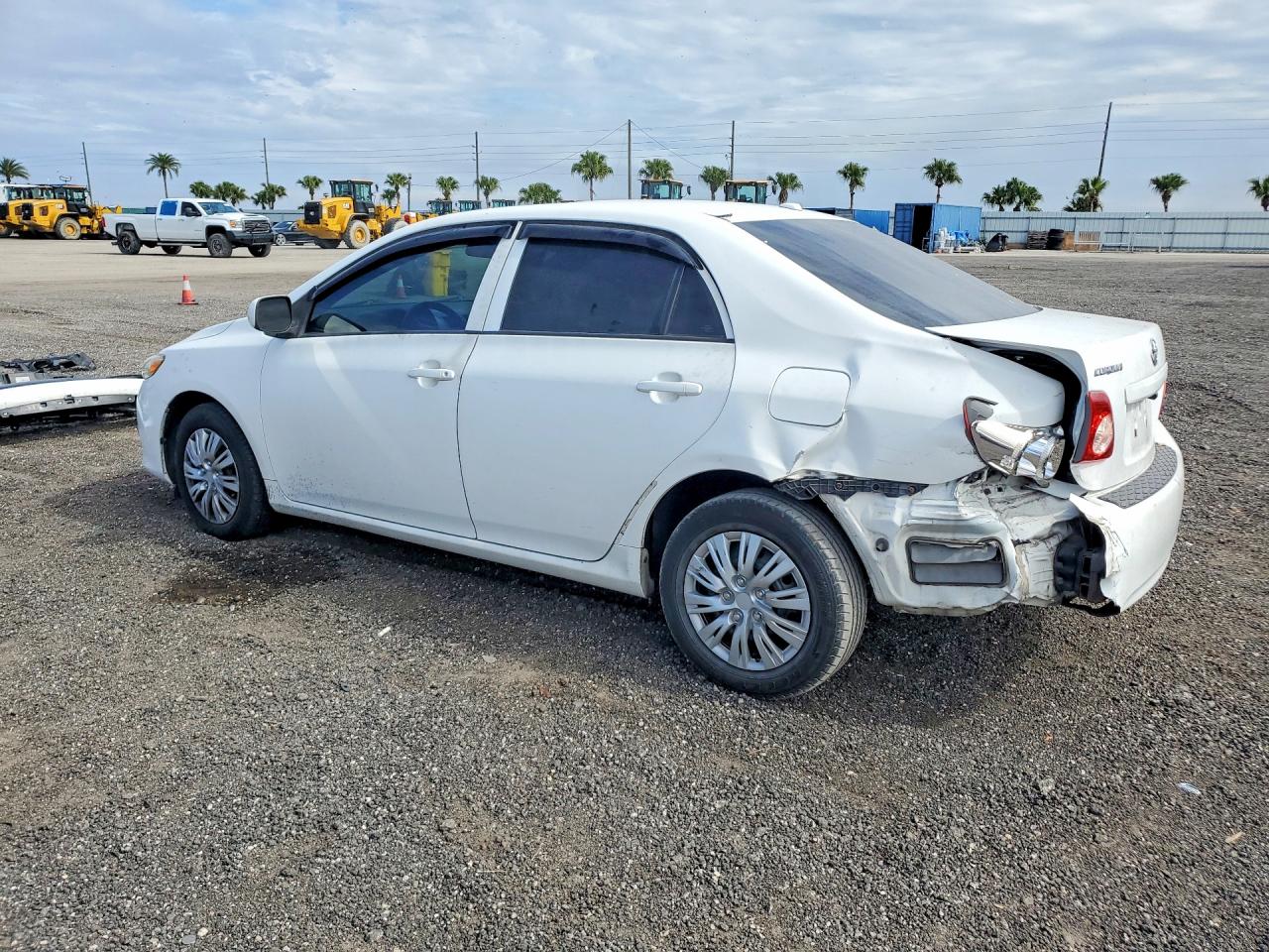 2010 Toyota Corolla Base White vin: 2T1BU4EE7AC298742