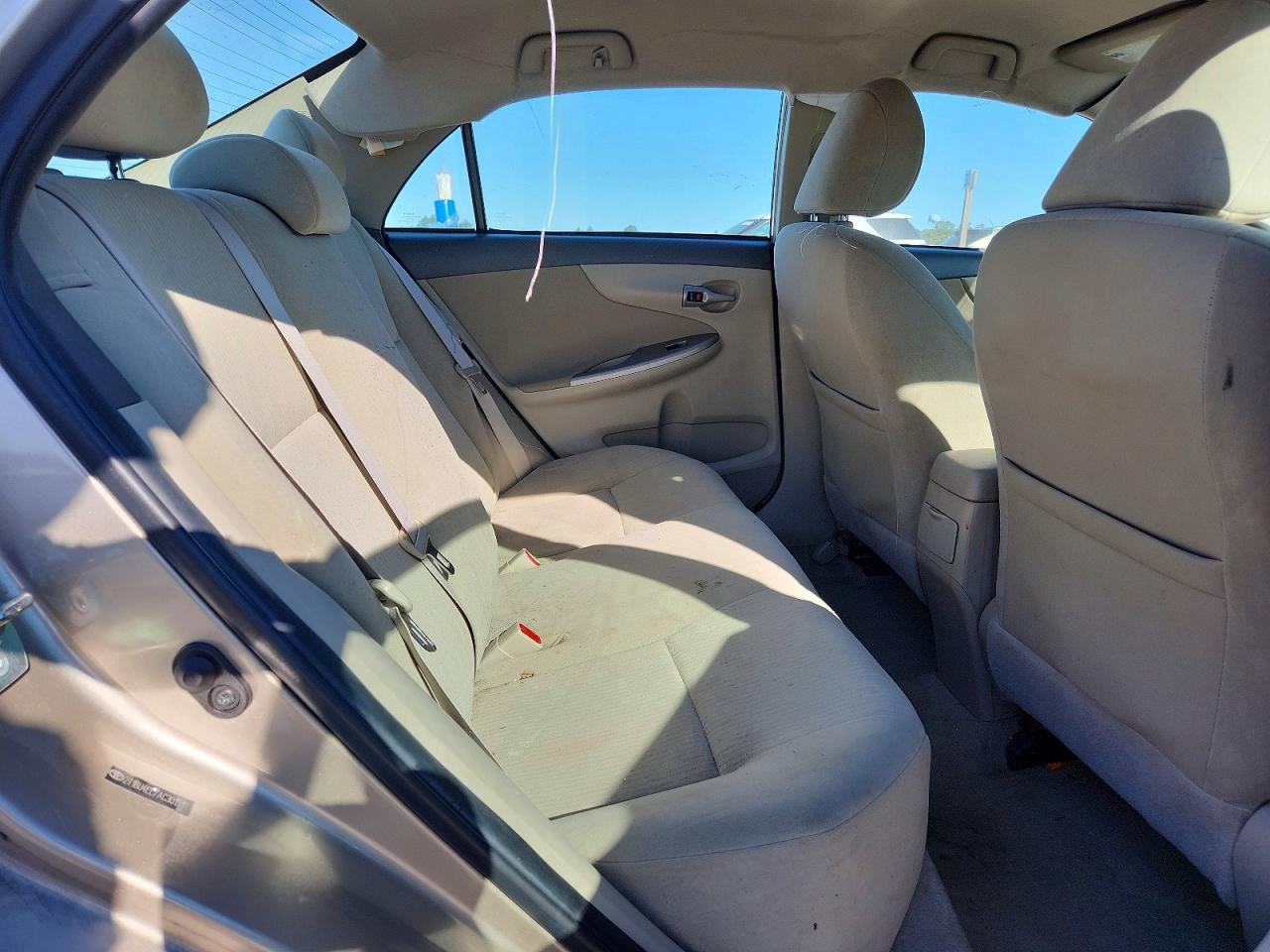 2010 Toyota Corolla Le Tan vin: 2T1BU4EE7AC301512