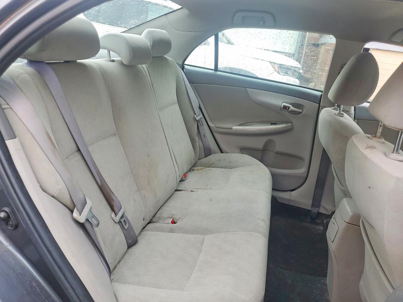 2010 Toyota Corolla Le Gray vin: 2T1BU4EE7AC301607