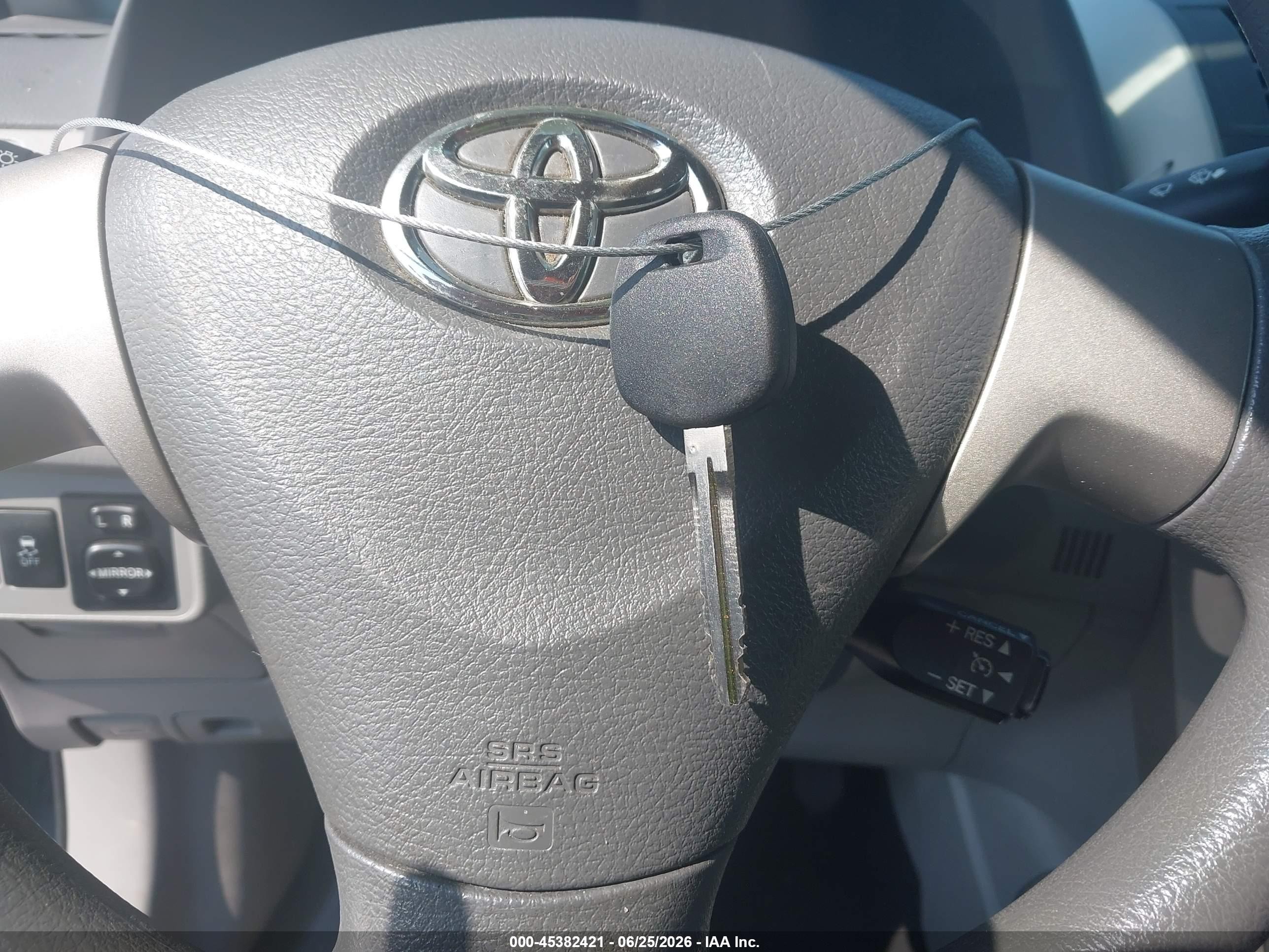 2010 Toyota Corolla Le Gray vin: 2T1BU4EE7AC320299