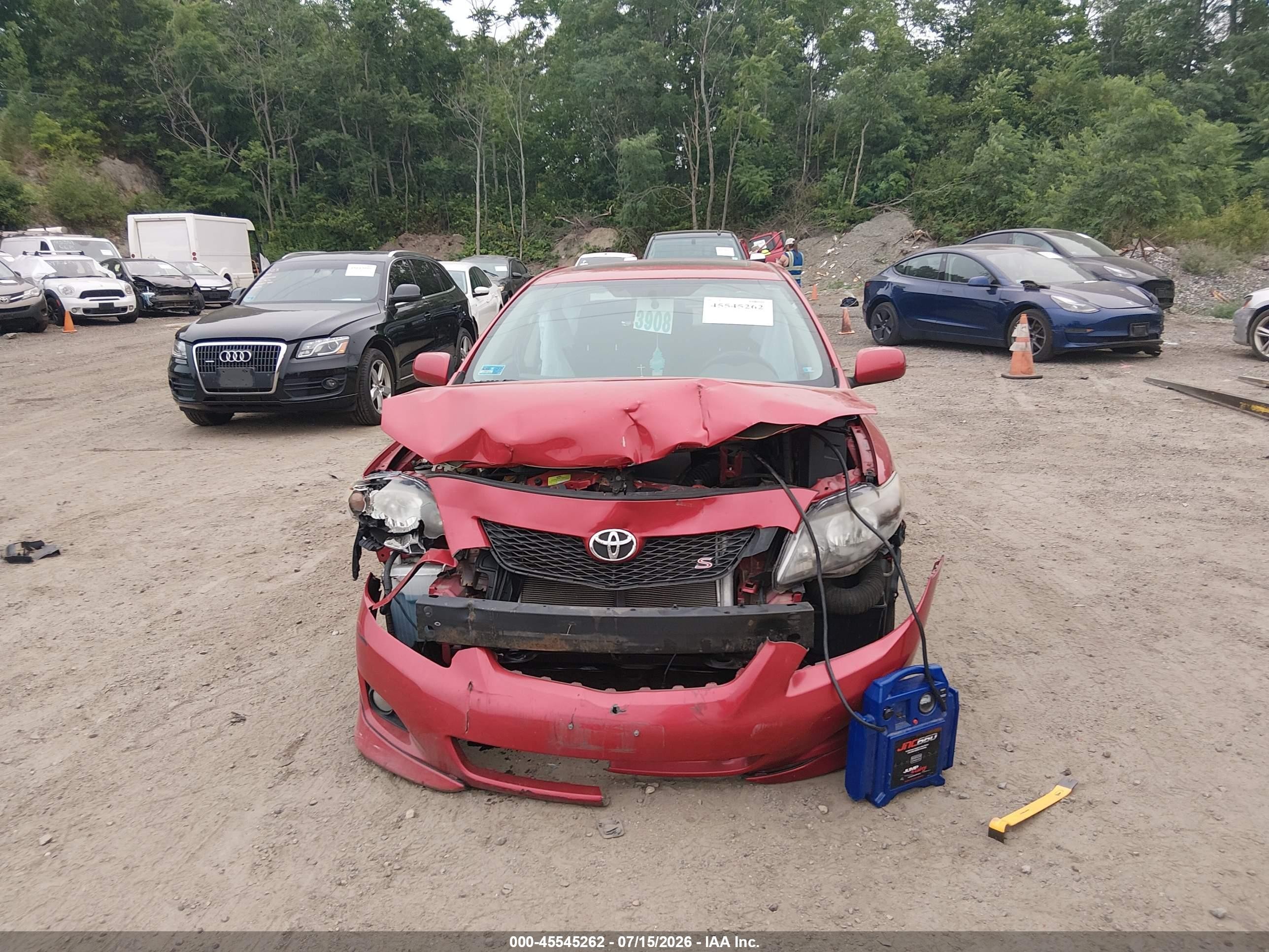 2010 Toyota Corolla S Красный vin: 2T1BU4EE7AC350161