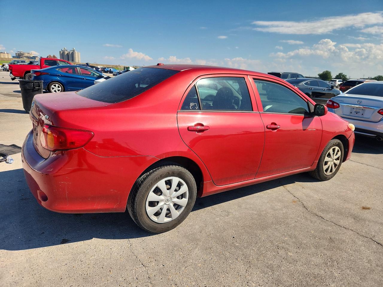 2010 Toyota Corolla Le Red vin: 2T1BU4EE7AC358454