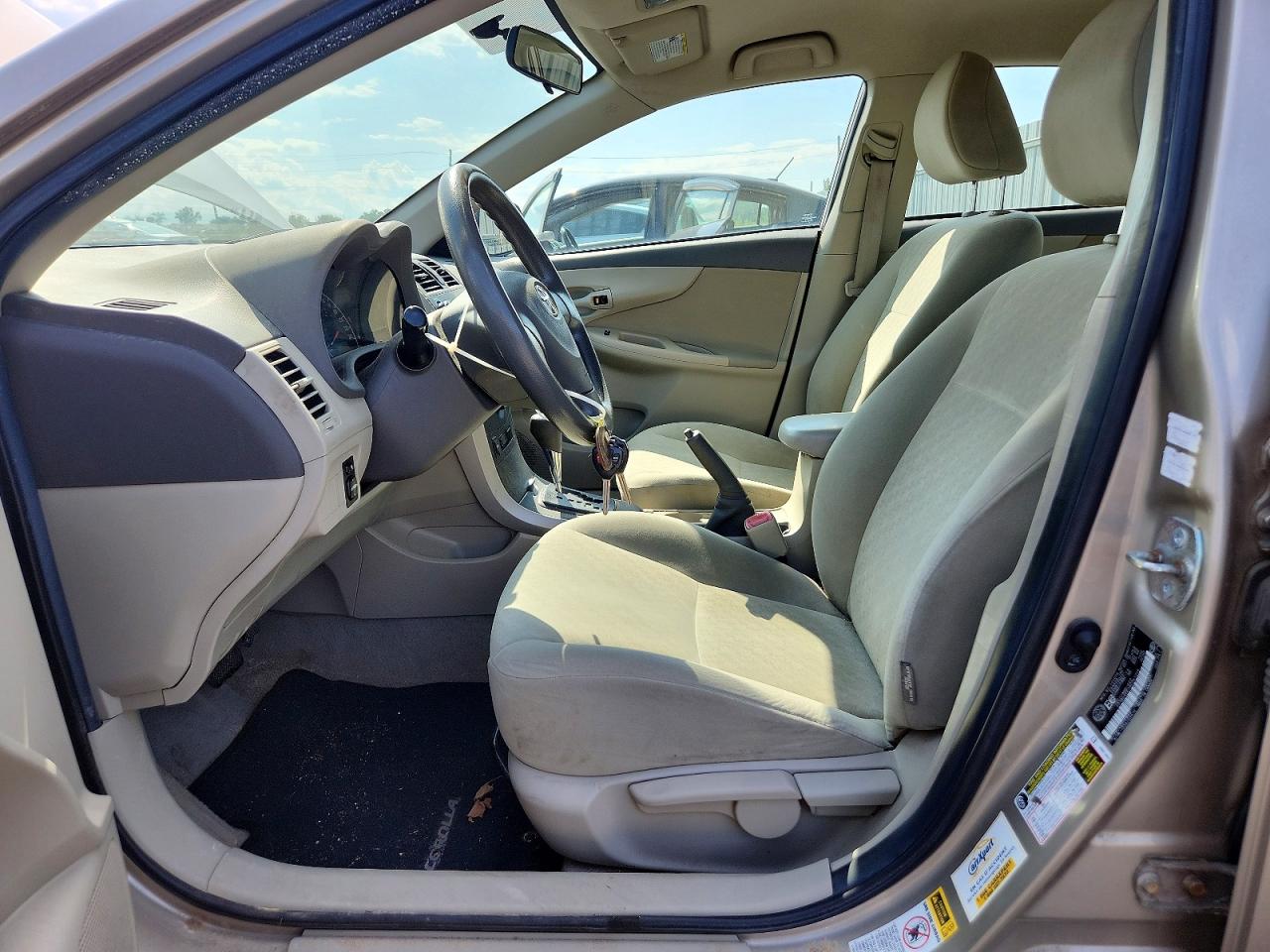 2010 Toyota Corolla Base Желто-коричневый vin: 2T1BU4EE7AC361256