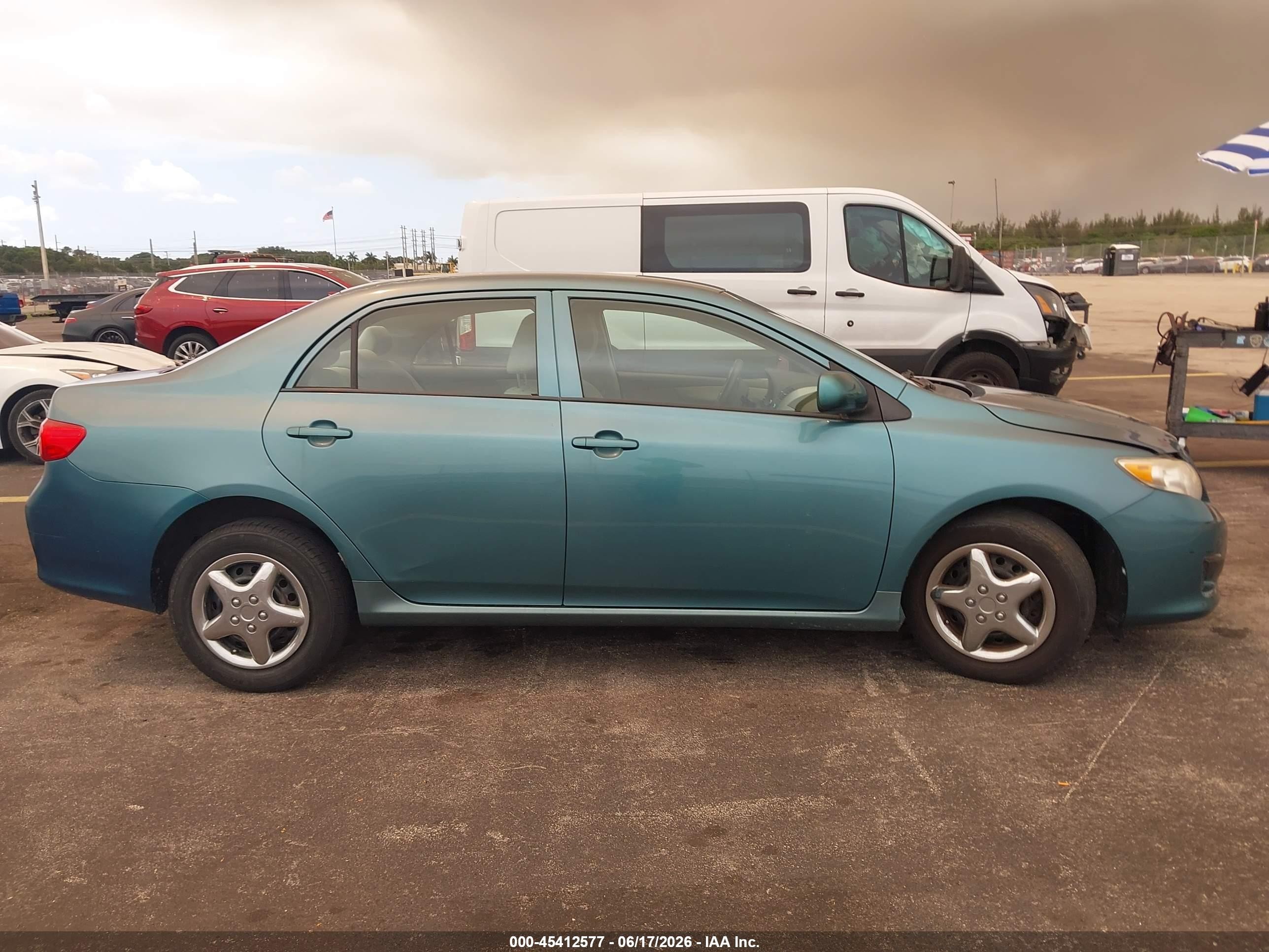 2010 Toyota Corolla Le Green vin: 2T1BU4EE7AC376422