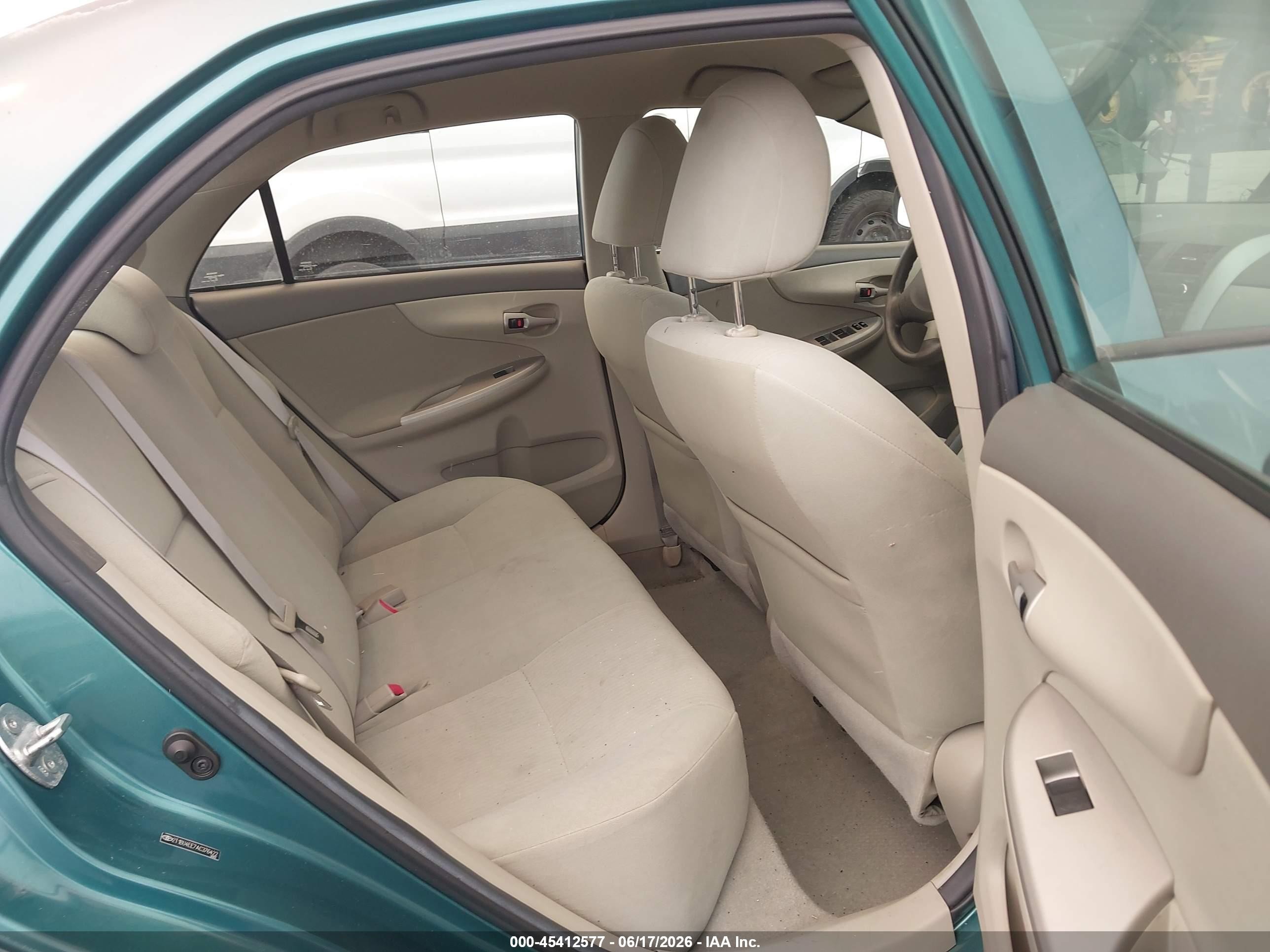2010 Toyota Corolla Le Green vin: 2T1BU4EE7AC376422