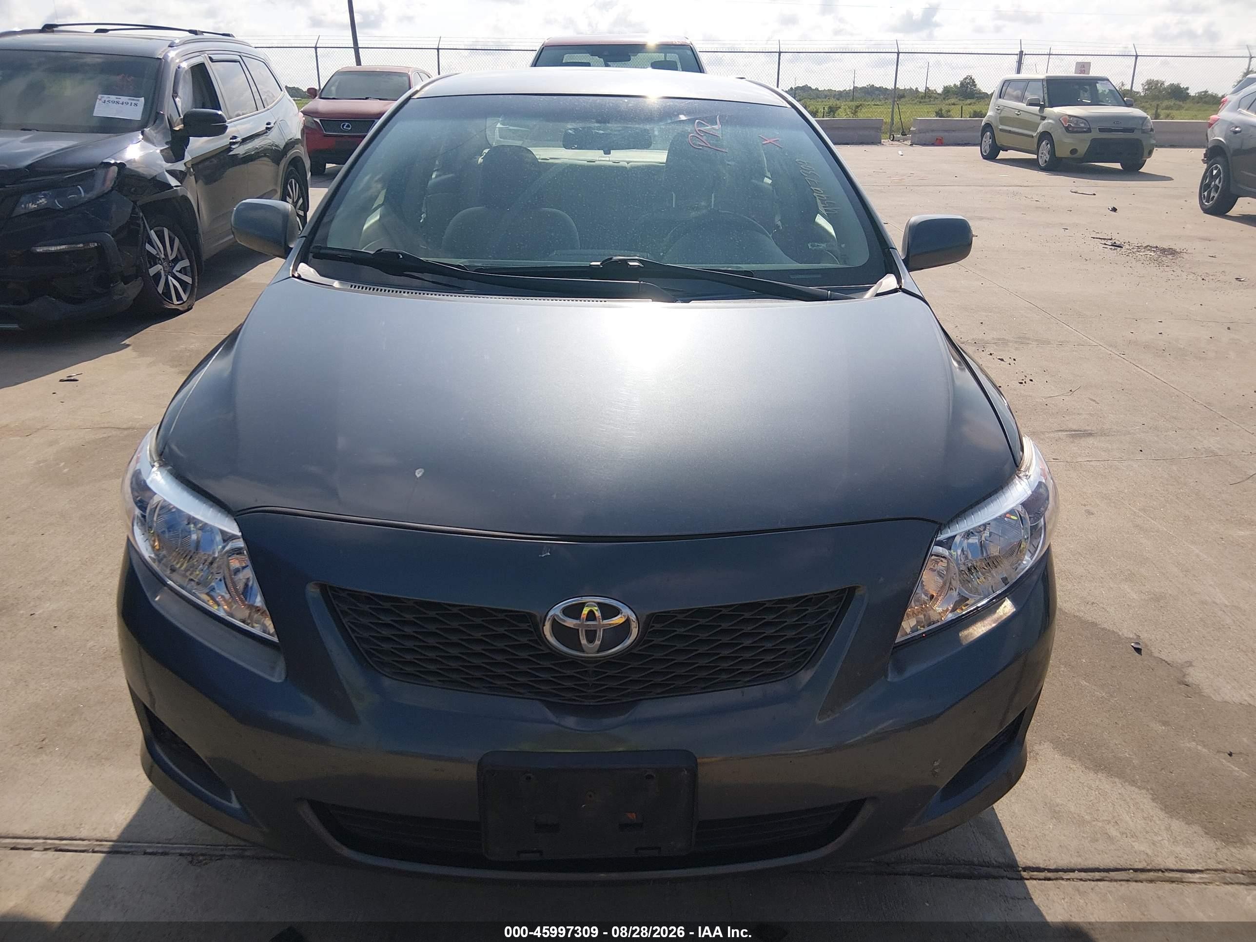 2010 Toyota Corolla Le Gray vin: 2T1BU4EE7AC383841