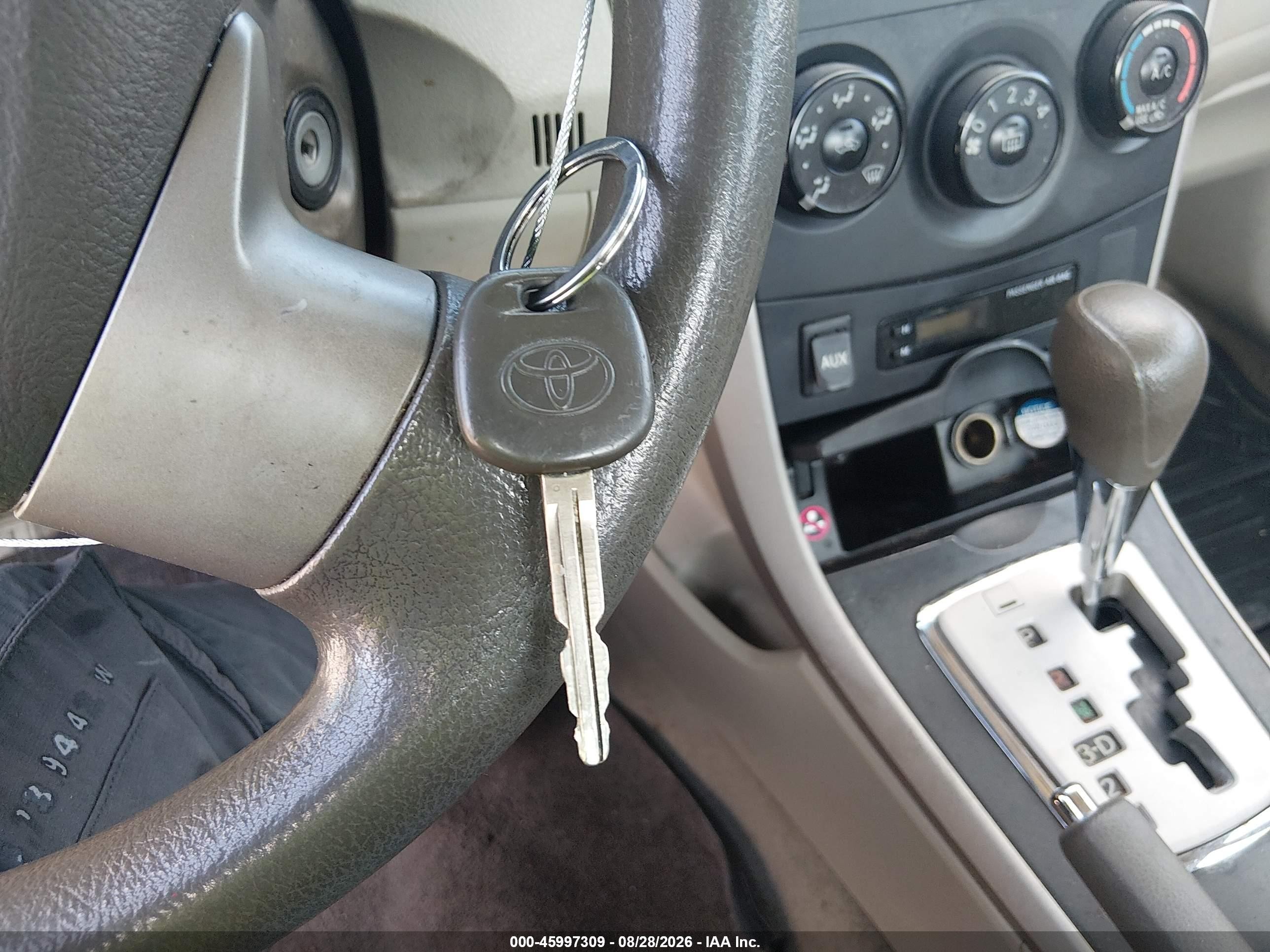 2010 Toyota Corolla Le Gray vin: 2T1BU4EE7AC383841