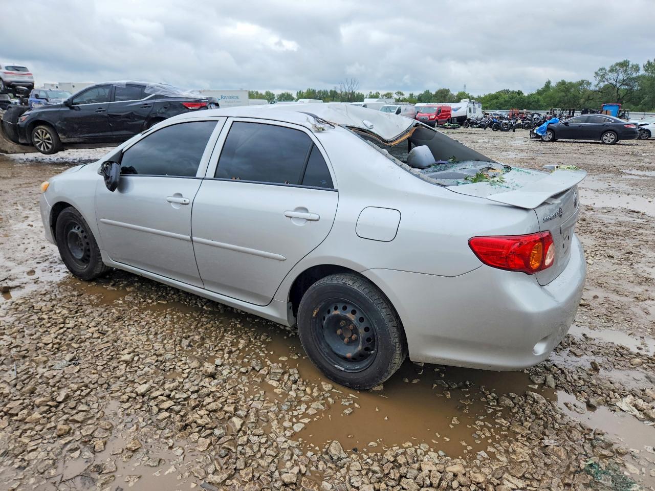 2010 Toyota Corolla Le Silver vin: 2T1BU4EE7AC407166