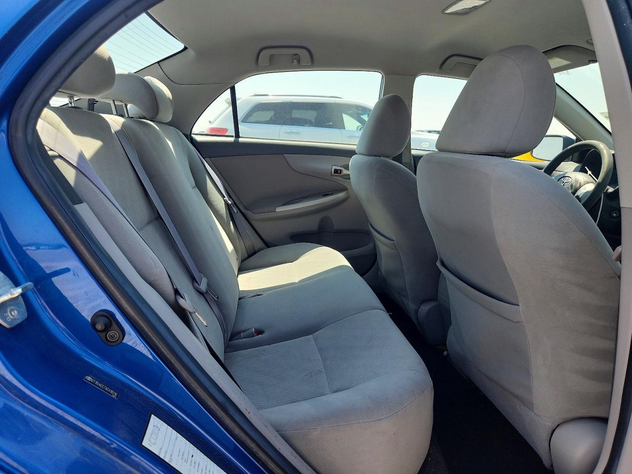 2010 Toyota Corolla Le Blue vin: 2T1BU4EE7AC418216