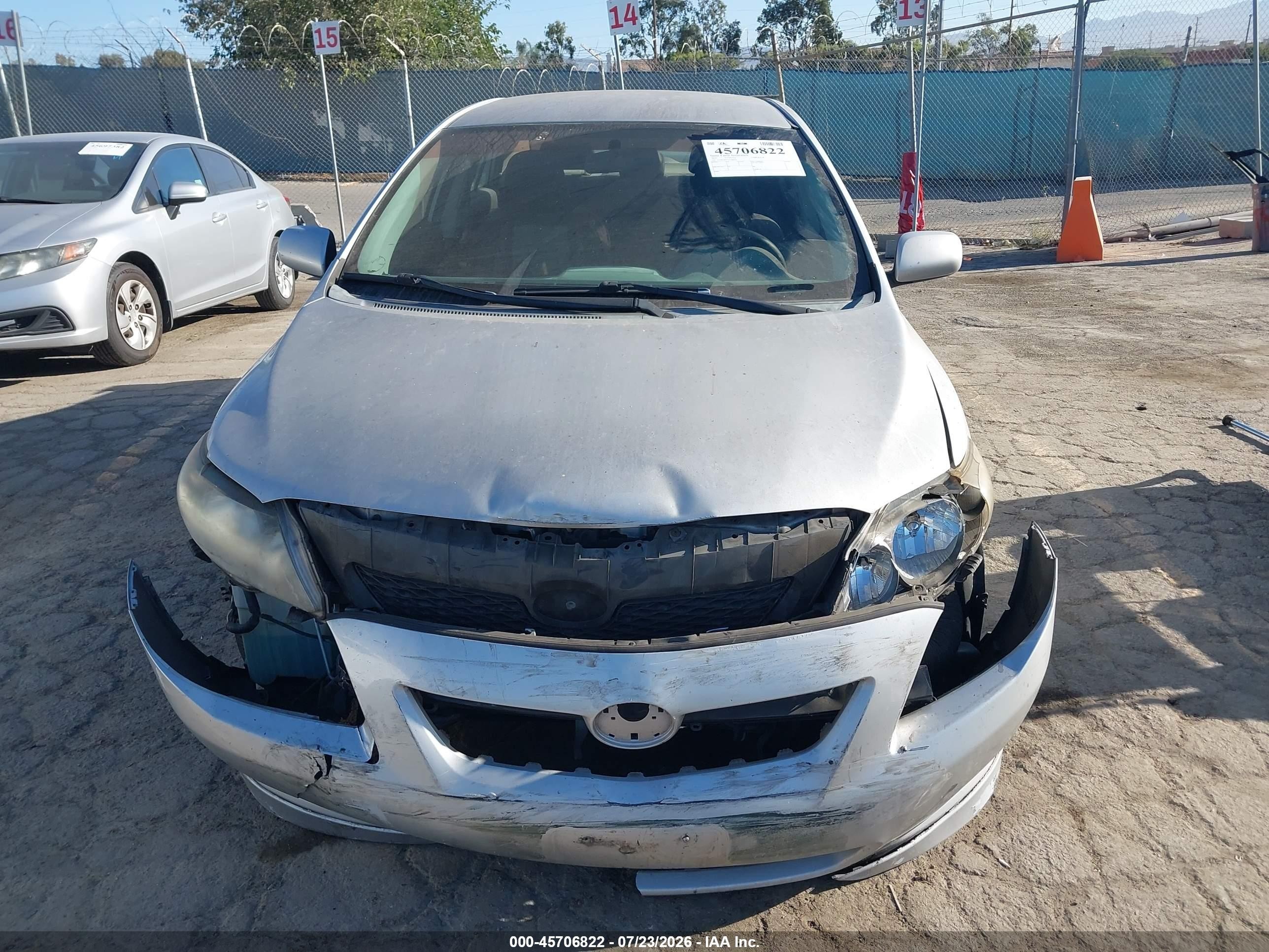 2010 Toyota Corolla S Silver vin: 2T1BU4EE7AC446422