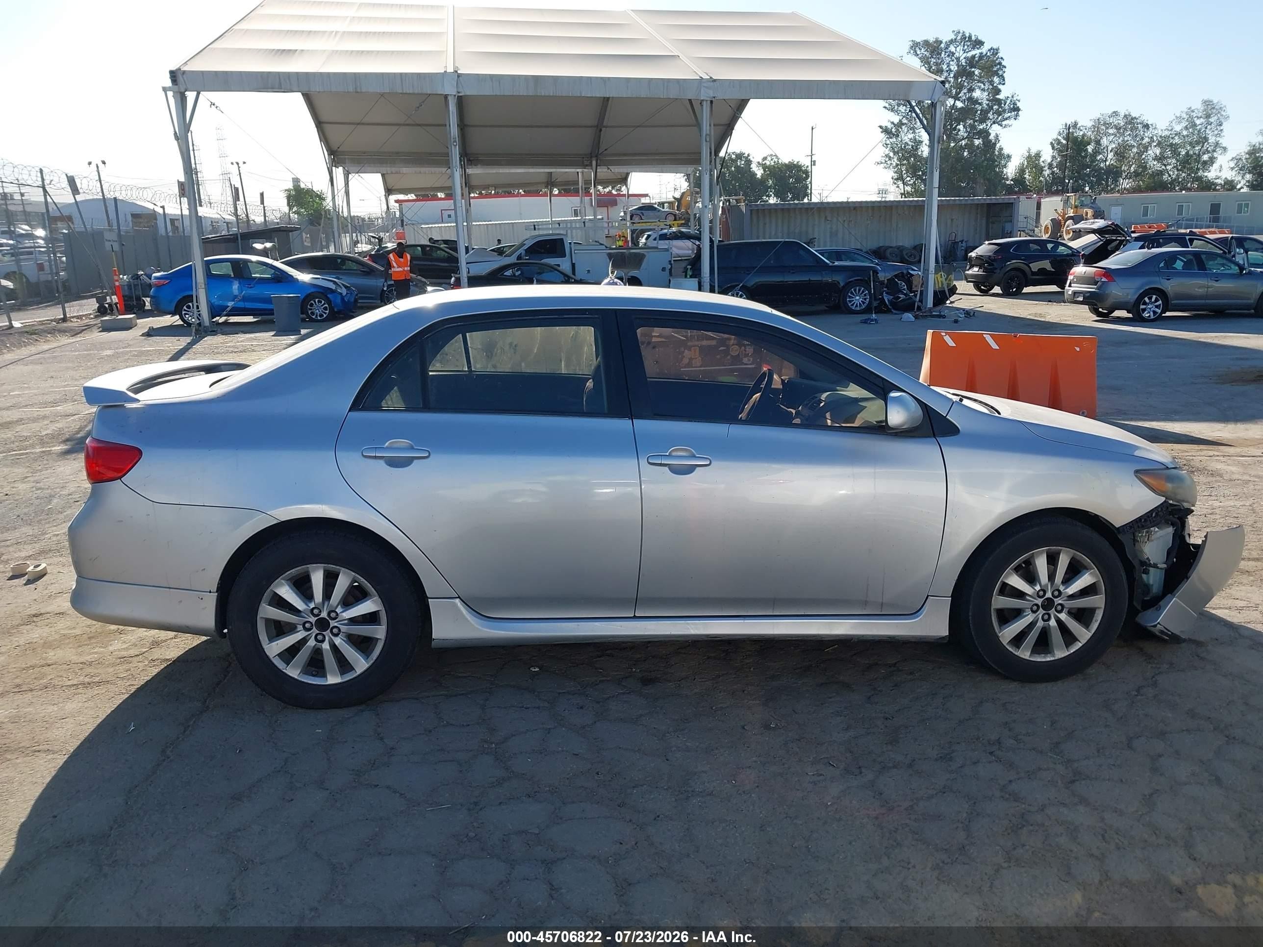 2010 Toyota Corolla S Silver vin: 2T1BU4EE7AC446422
