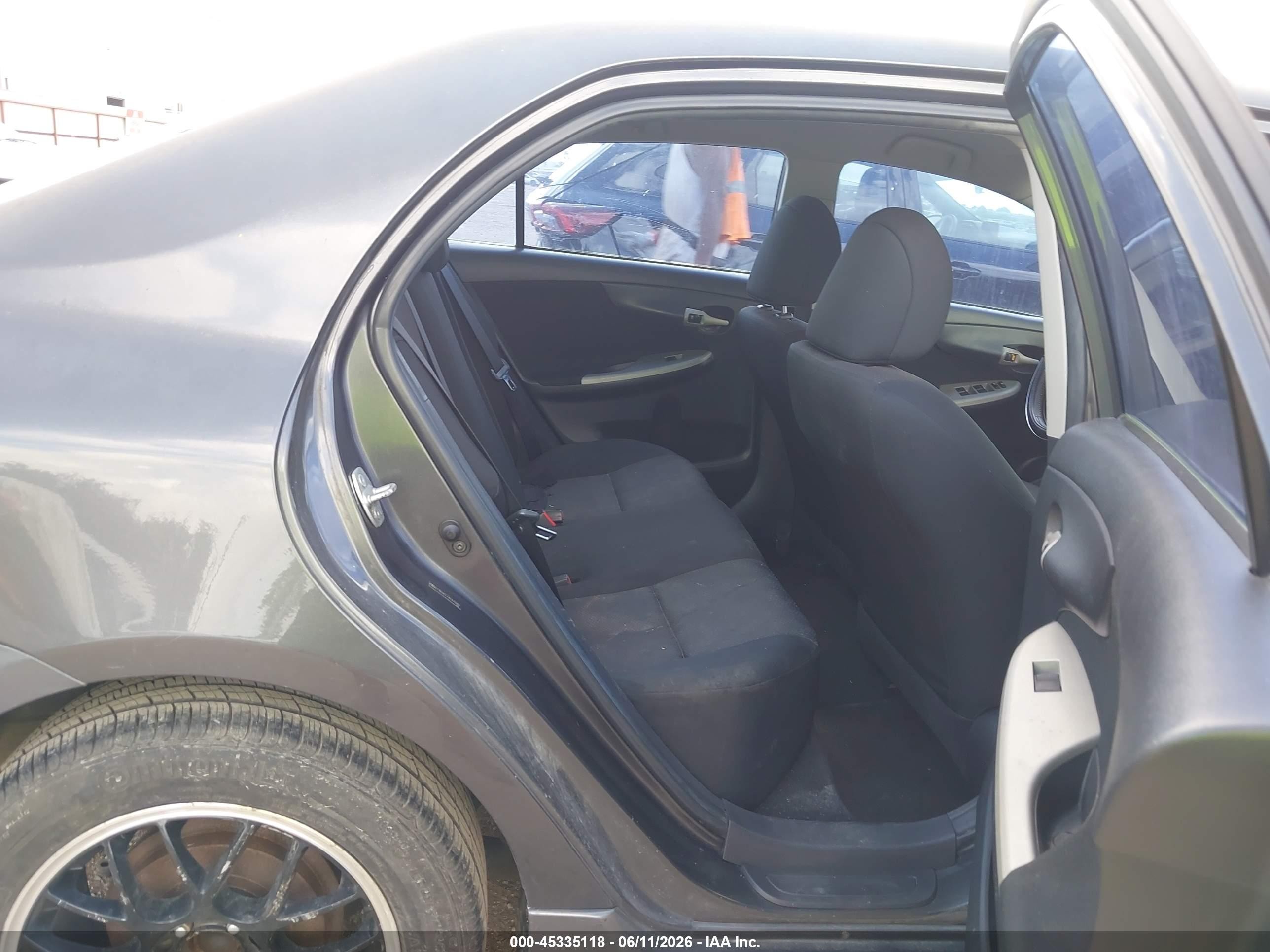 2010 Toyota Corolla S Черный vin: 2T1BU4EE7AC476097