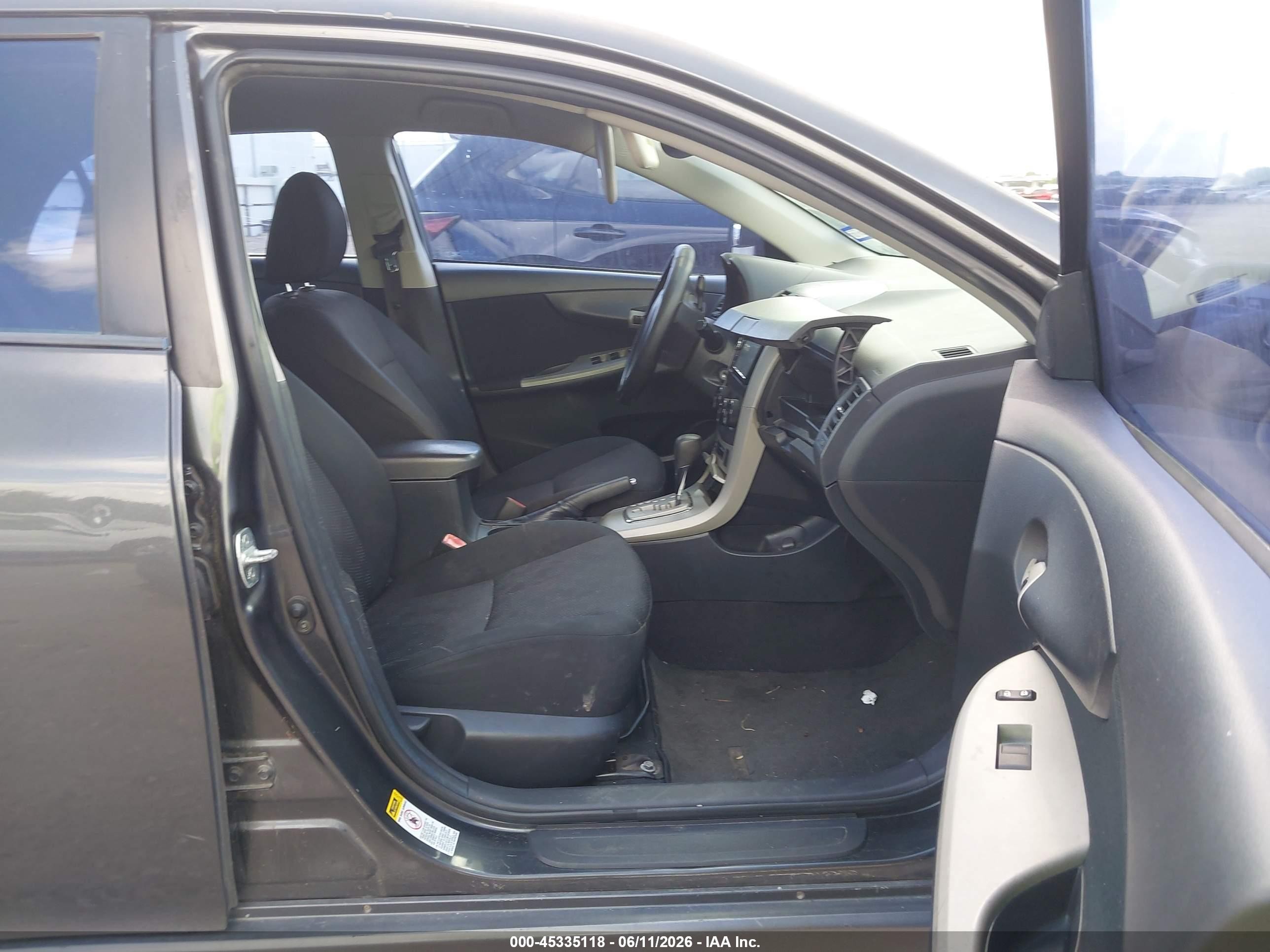 2010 Toyota Corolla S Черный vin: 2T1BU4EE7AC476097