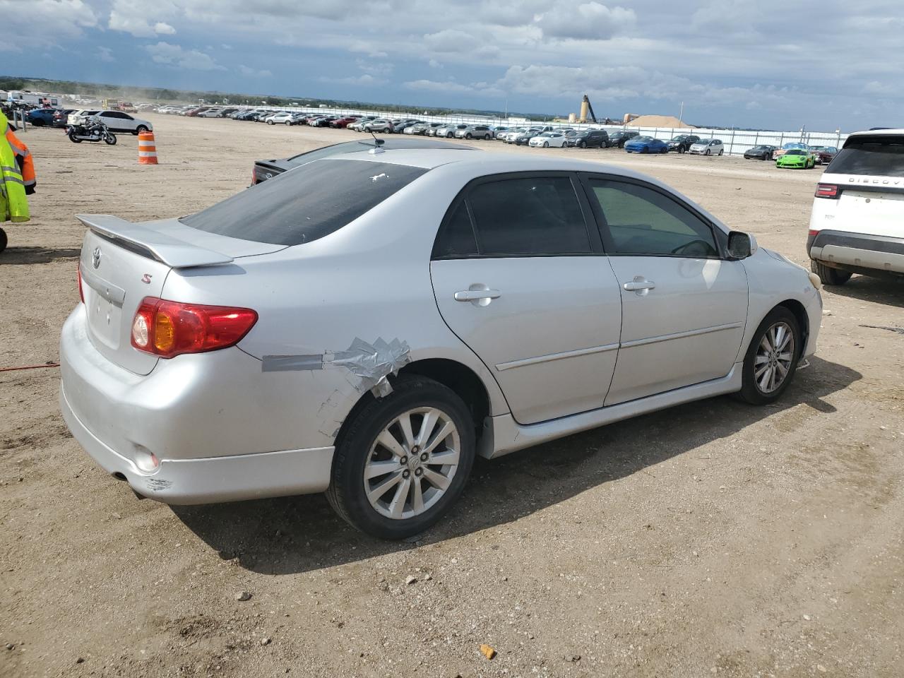 2010 Toyota Corolla Base Silver vin: 2T1BU4EE7AC488749