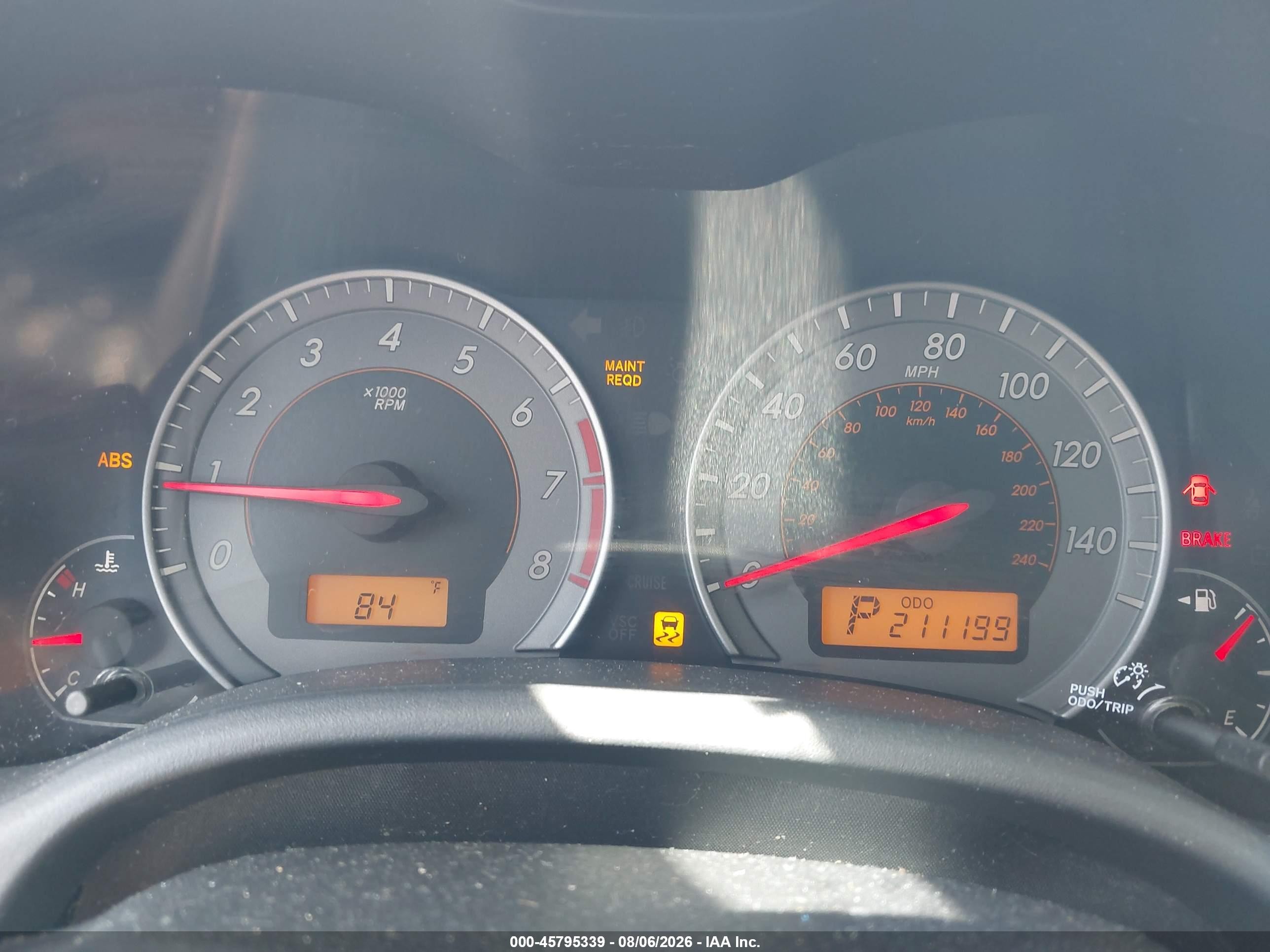 2010 Toyota Corolla S Белый vin: 2T1BU4EE7AC494938