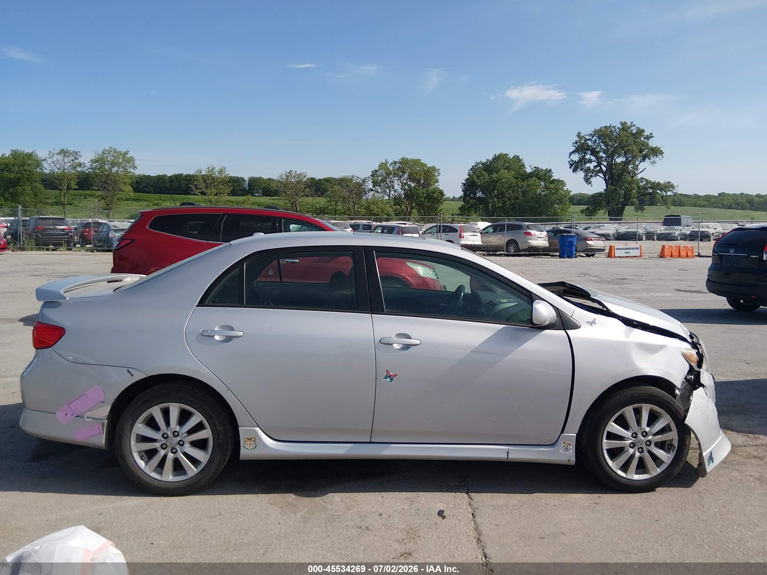2010 Toyota Corolla S Silver vin: 2T1BU4EE7AC501449