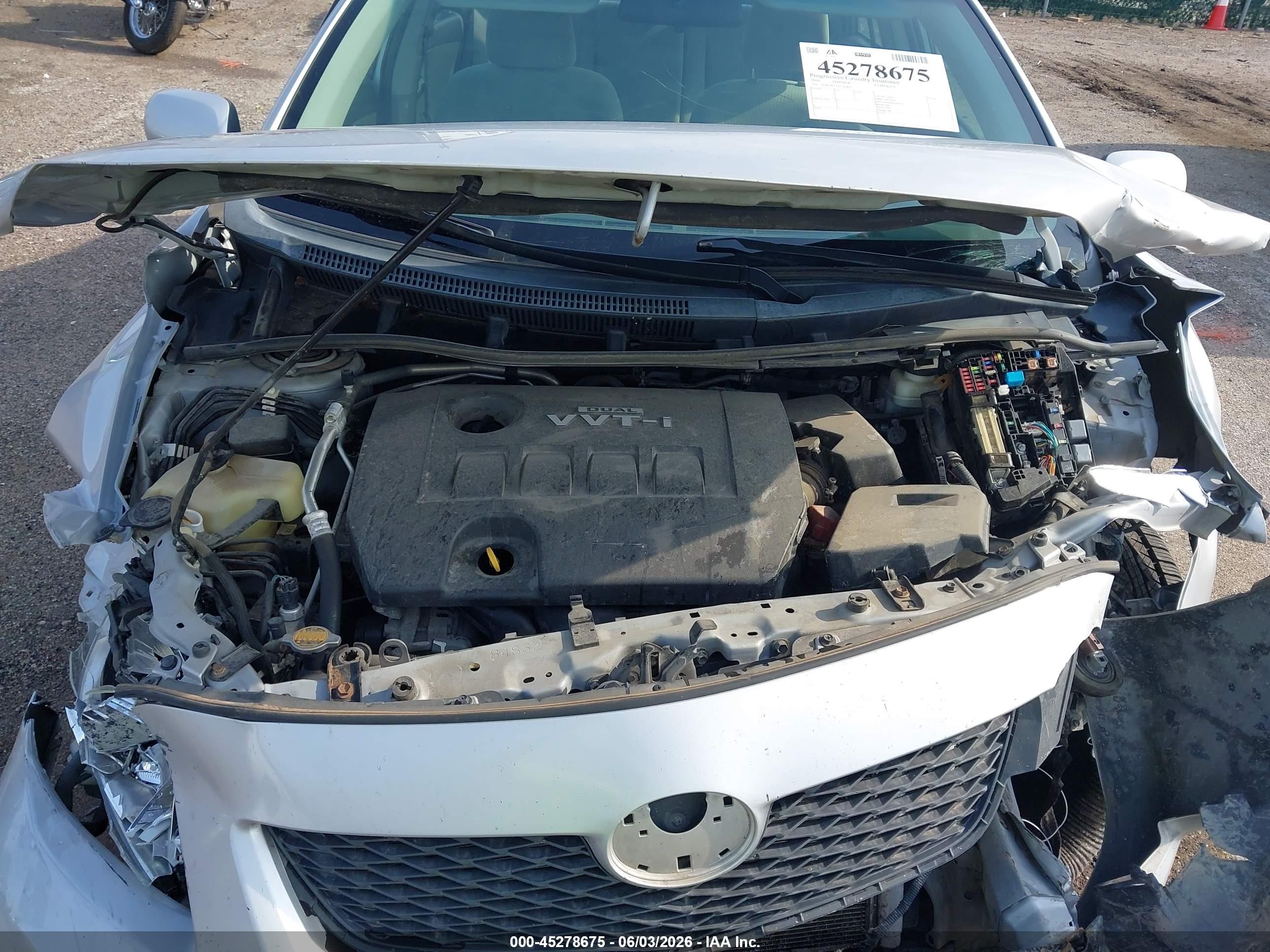 2010 Toyota Corolla Le Silver vin: 2T1BU4EE7AC501872