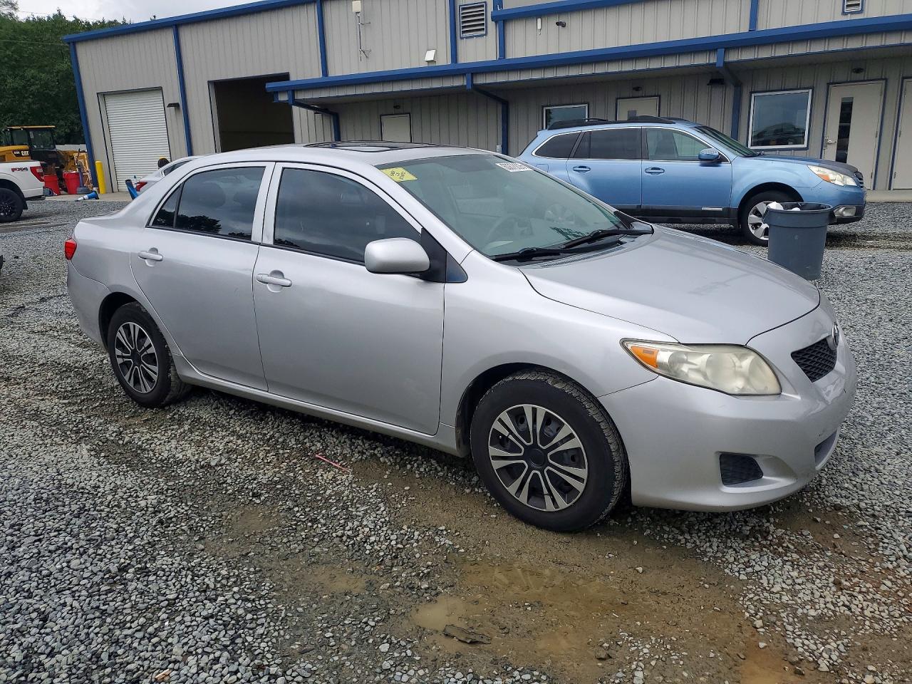 2010 Toyota Corolla Le Gray vin: 2T1BU4EE7AC505503