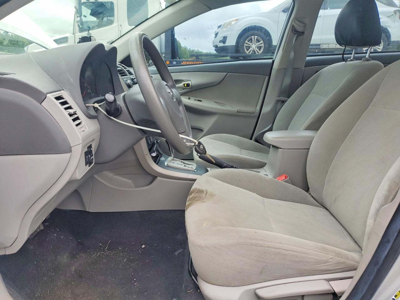 2010 Toyota Corolla Le Gray vin: 2T1BU4EE7AC505503
