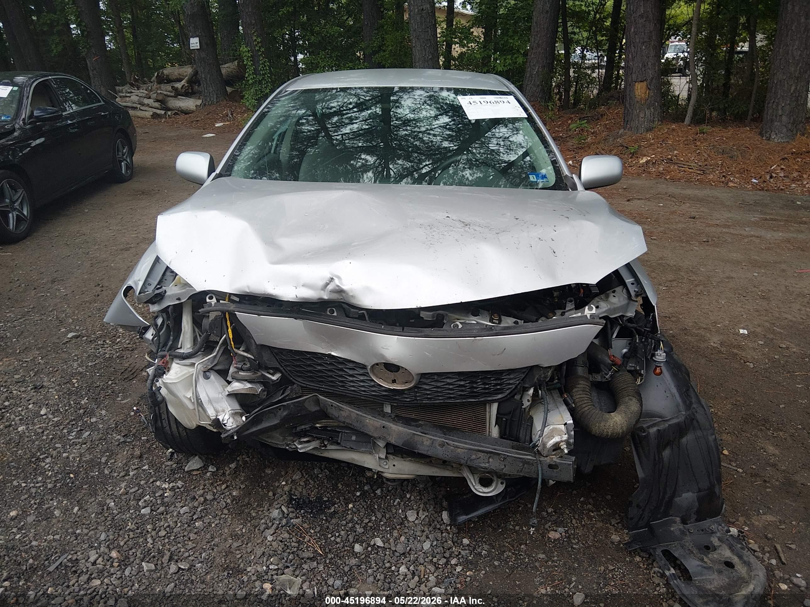 2010 Toyota Corolla Le Silver vin: 2T1BU4EE7AC523287